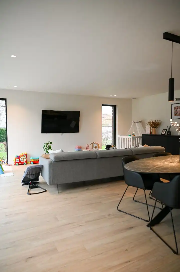 GROTE ALLEENSTAANDE NIEUWBOUWWONING OP 1776M² MET OPRIJLAAN foto 16