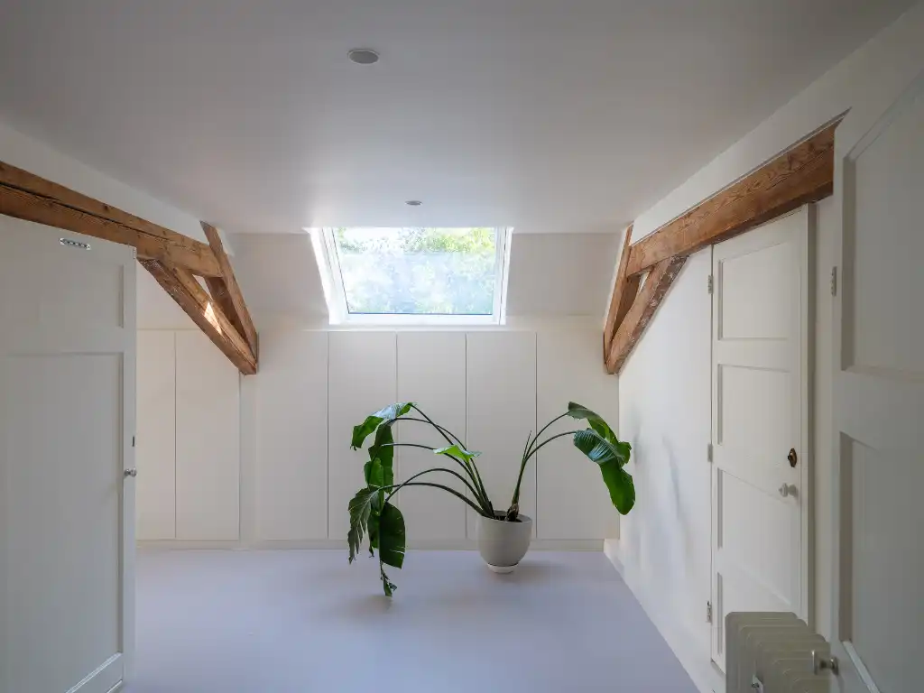 Breskens – Uitzonderlijke eigendom waar authenticiteit, karakter en strakke architectuur naadloos in elkaar samenvloeien op een exclusieve locatie tussen de velden en op een boogscheut van het strand. foto 22