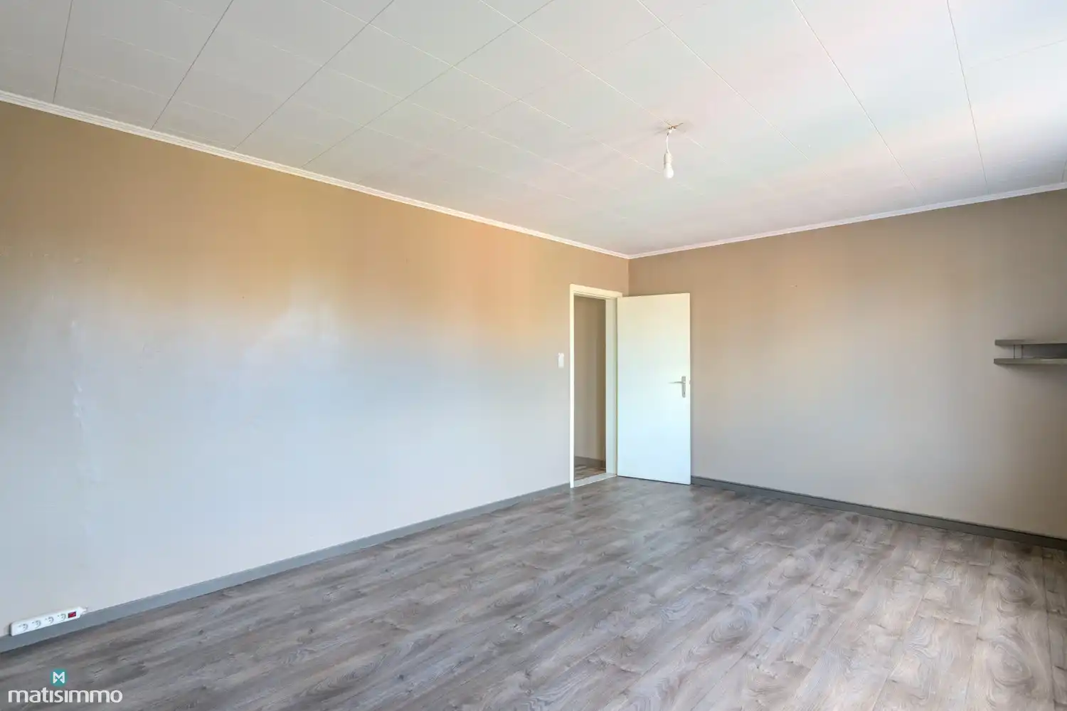 RUIME EENGEZINSWONING MET 4 SLAAPKAMERS, GARAGE, ZOLDER EN TUIN NABIJ HET CENTRUM VAN BILZEN foto 23