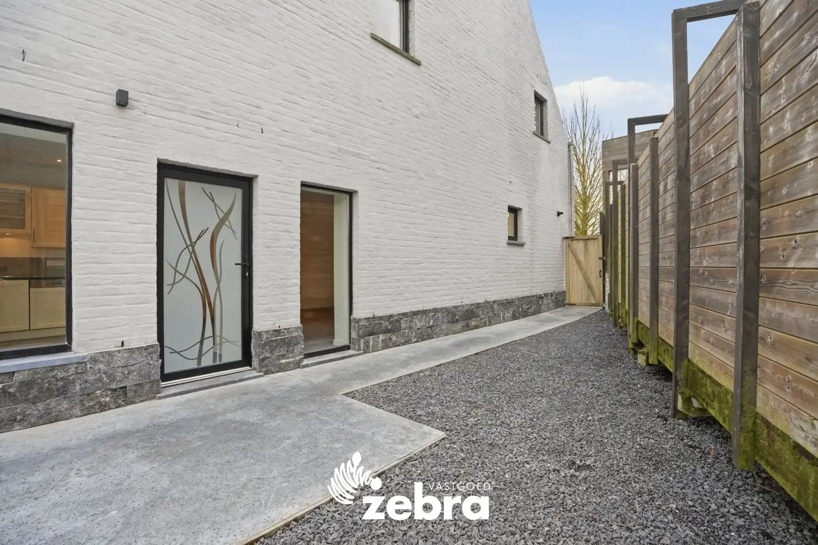 Gerenoveerde halfopen bebouwing in hartje Rumbeke! foto 14