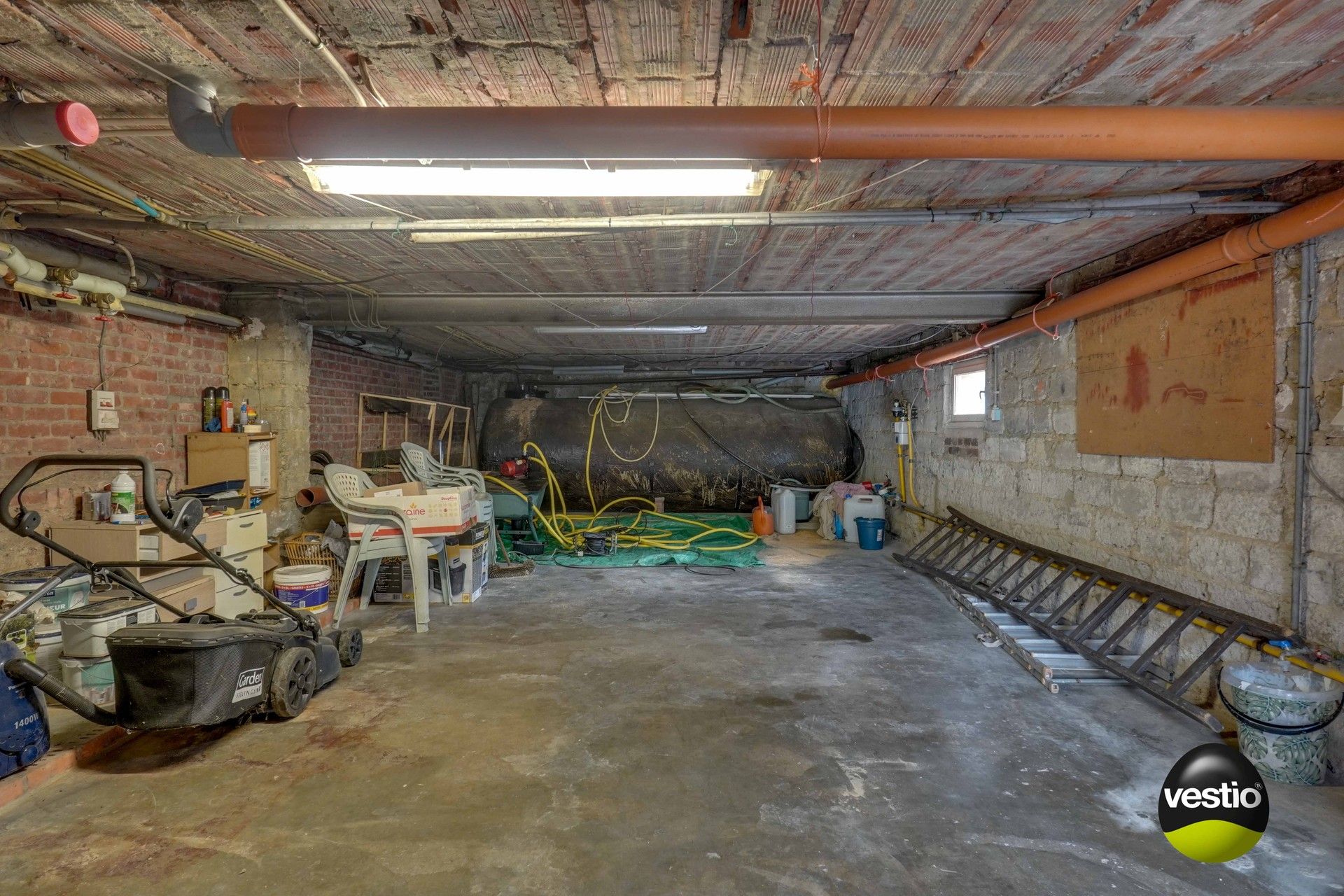 GELIJKVLOERSE WONING OP 10,61 ARE foto 18
