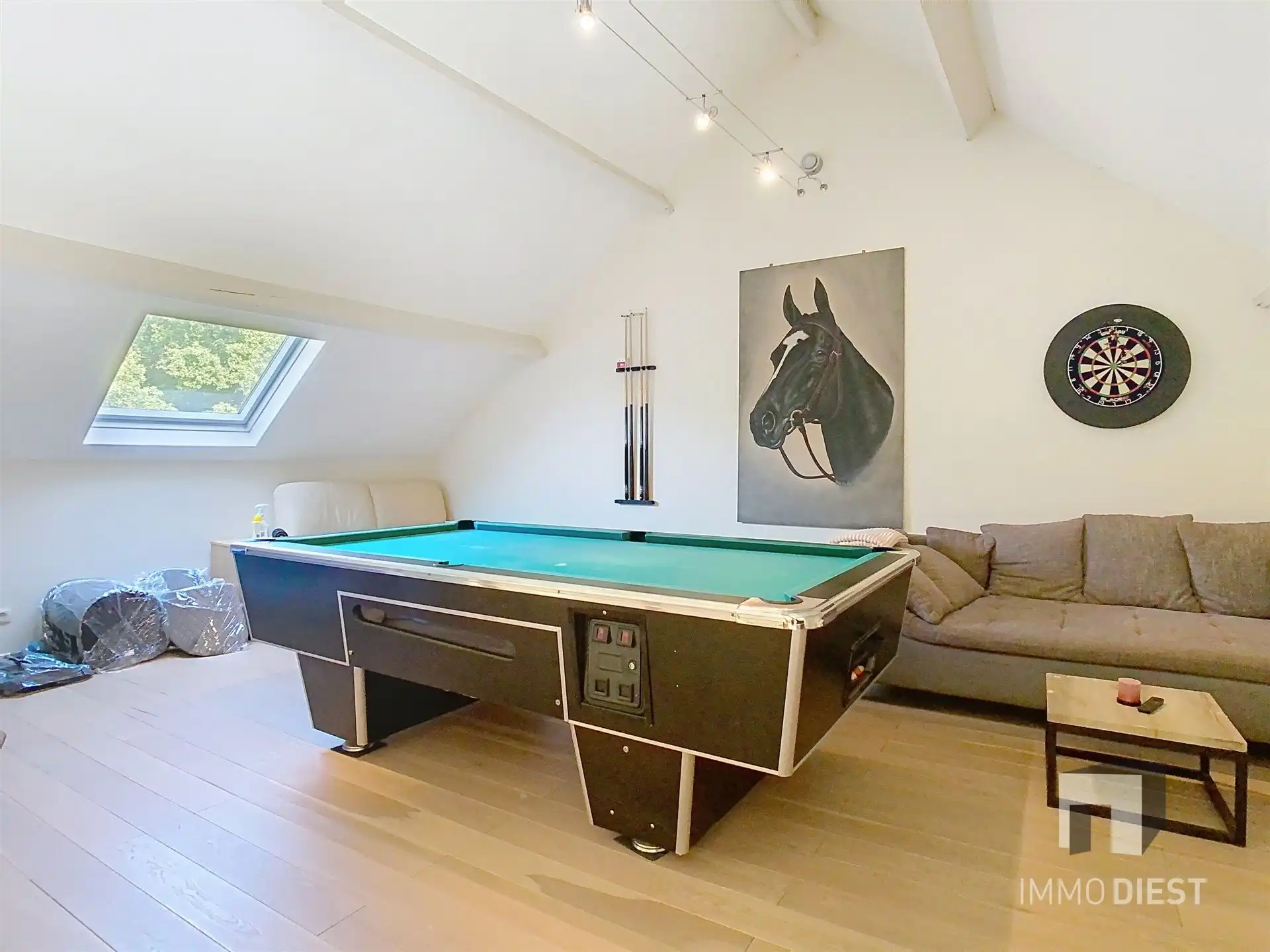 Brasserie - restaurant - feestzaal - privéwoonst foto 17