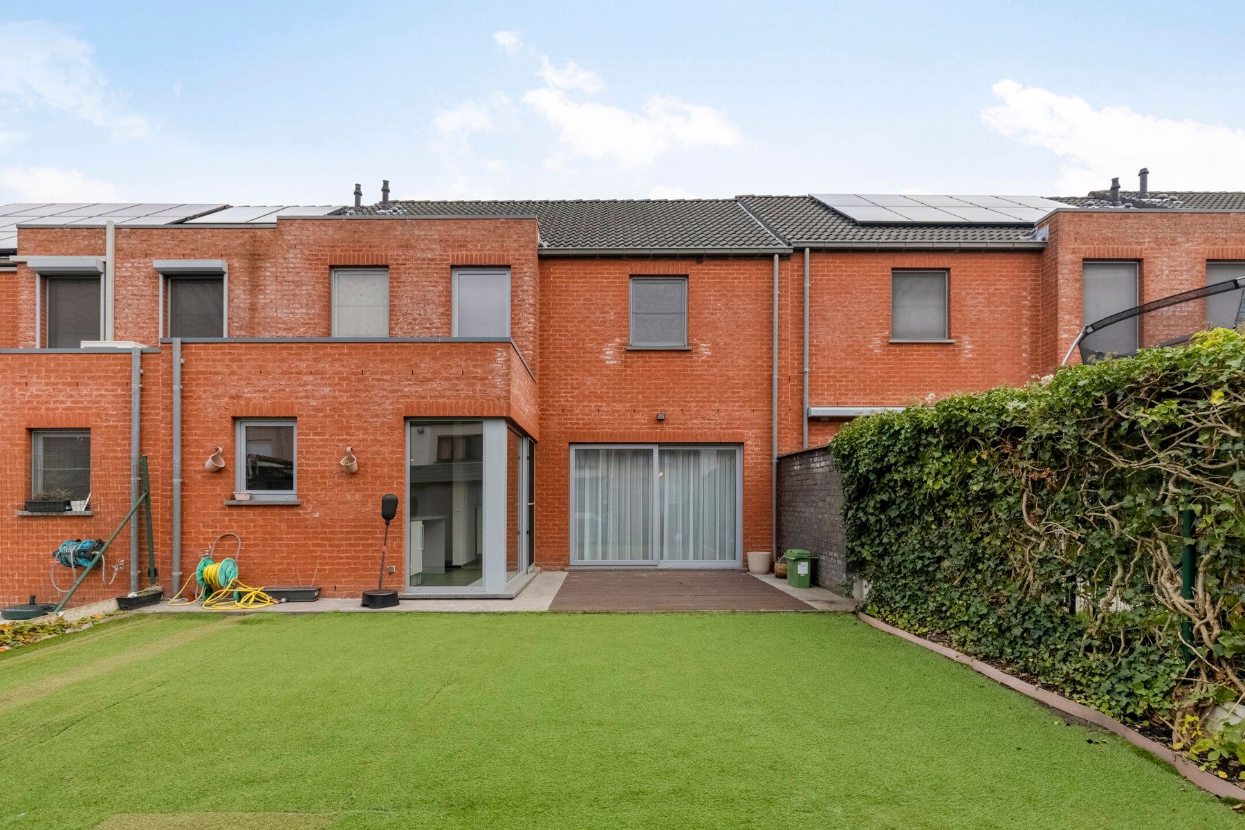 Ruime woning met 3 slaapkamers foto 16