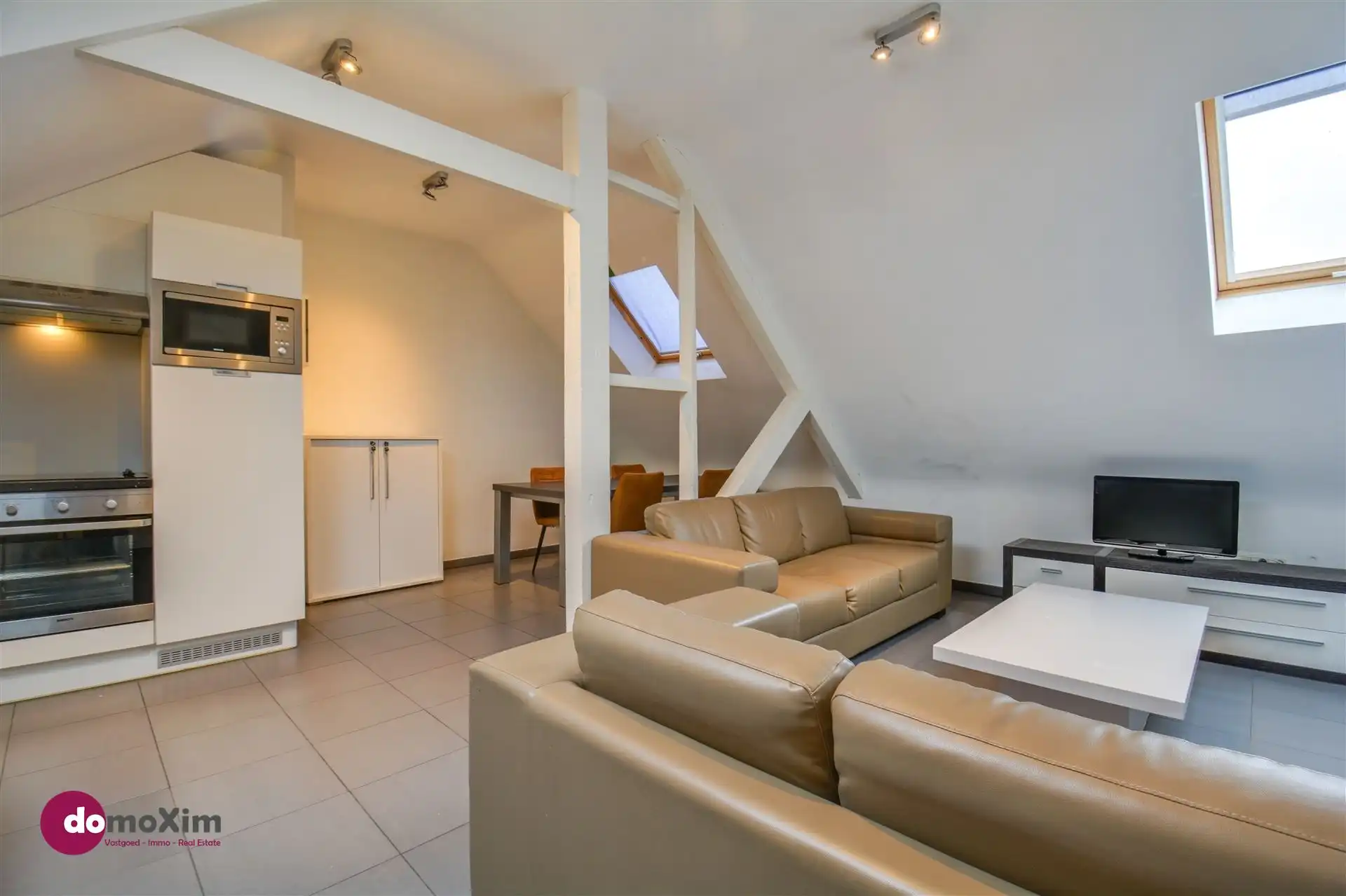 Moderne gemeubelde studio, geschikt voor twee personen, in het centrum van Leuven foto 2