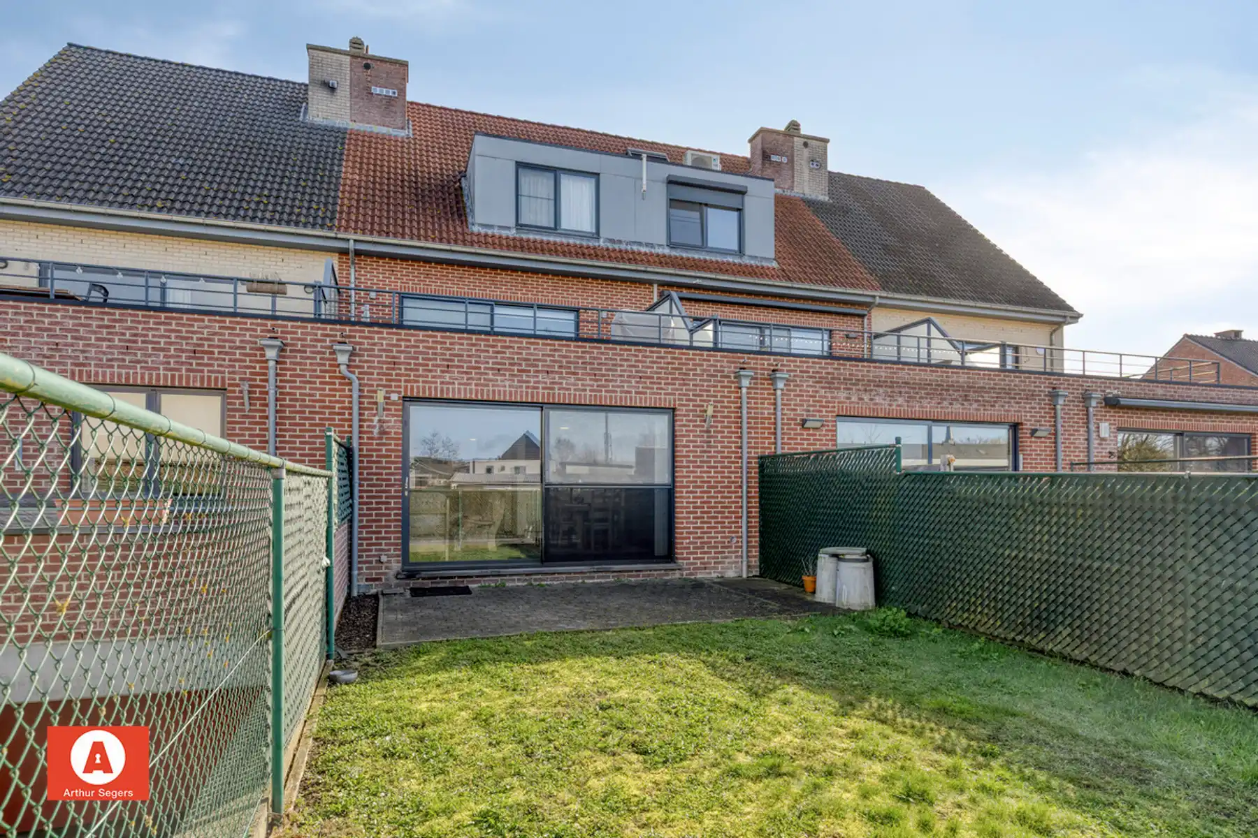 Energiezuinig gelijkvloers appartement met garage foto 24