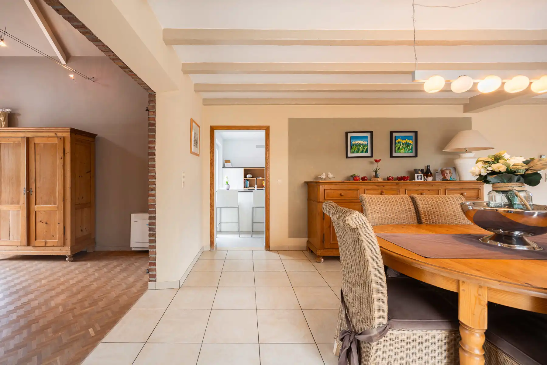 Landelijke woning op riant perceel met zwembad foto 8
