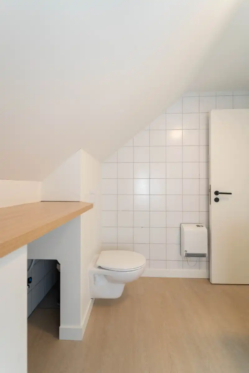 Gerenoveerd, lichtrijk 2 slpk-appartement met zonneterras foto 23