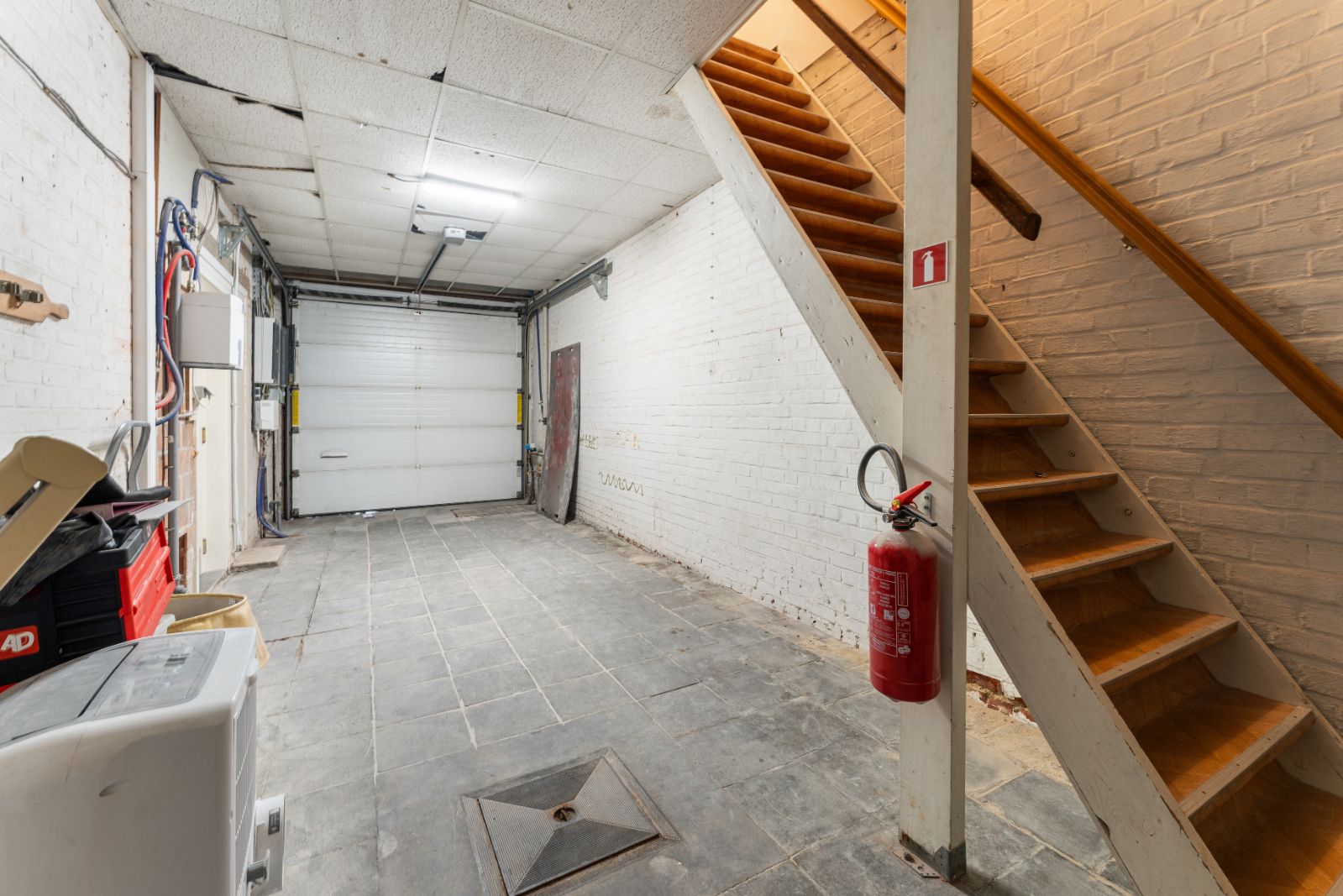 Woning met praktijkruimte, werkplaats en appartement! foto 18