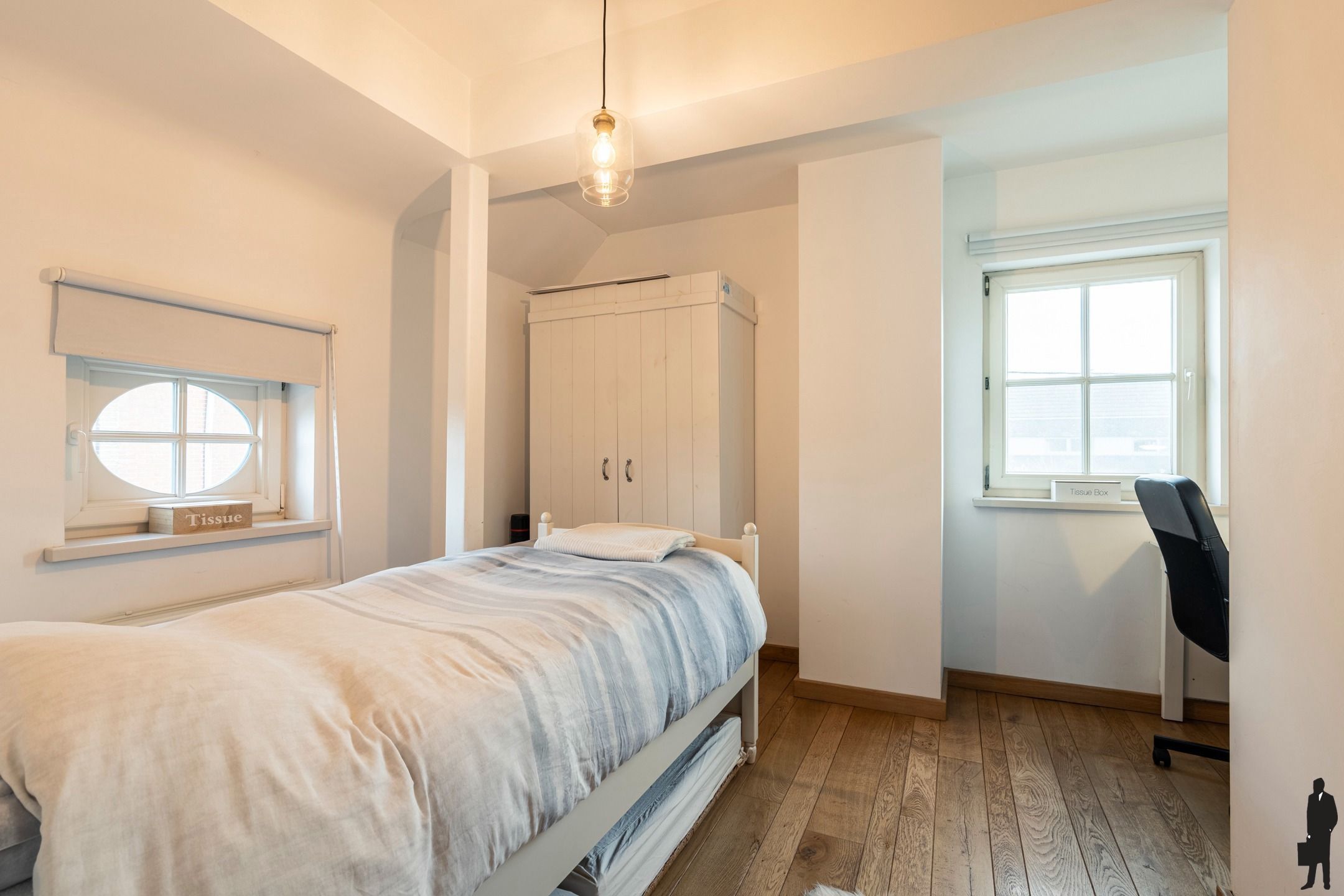 Villa met 4 tot 5 slaapkamers, weiland en paardenstallen (2) foto 24