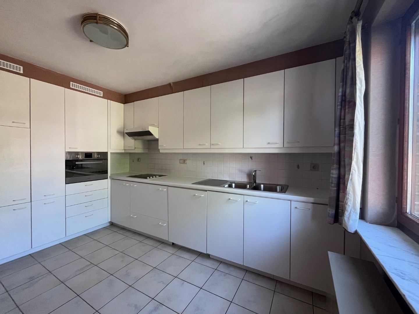 Bijzonder goedgelegen, ruim 3-slaapkamer-appartement met riant zonneterras foto 13