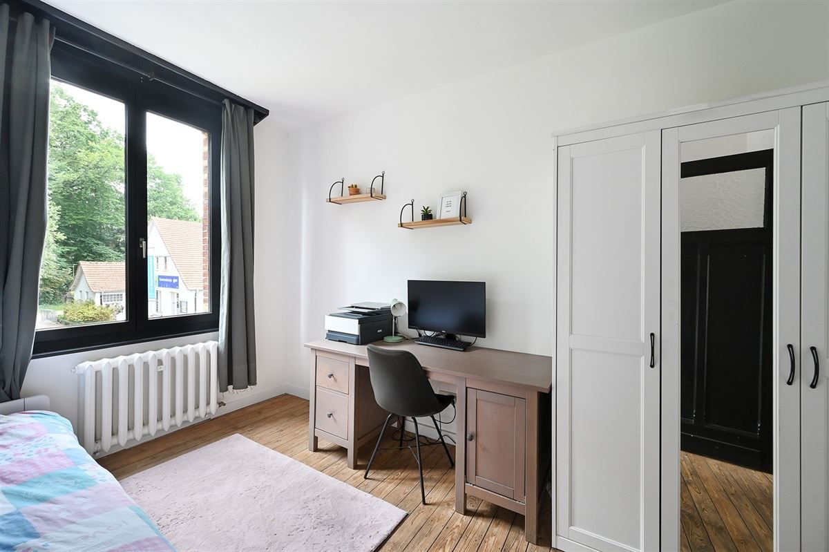 Gerenoveerde woning met leuke authentieke elementen foto 19