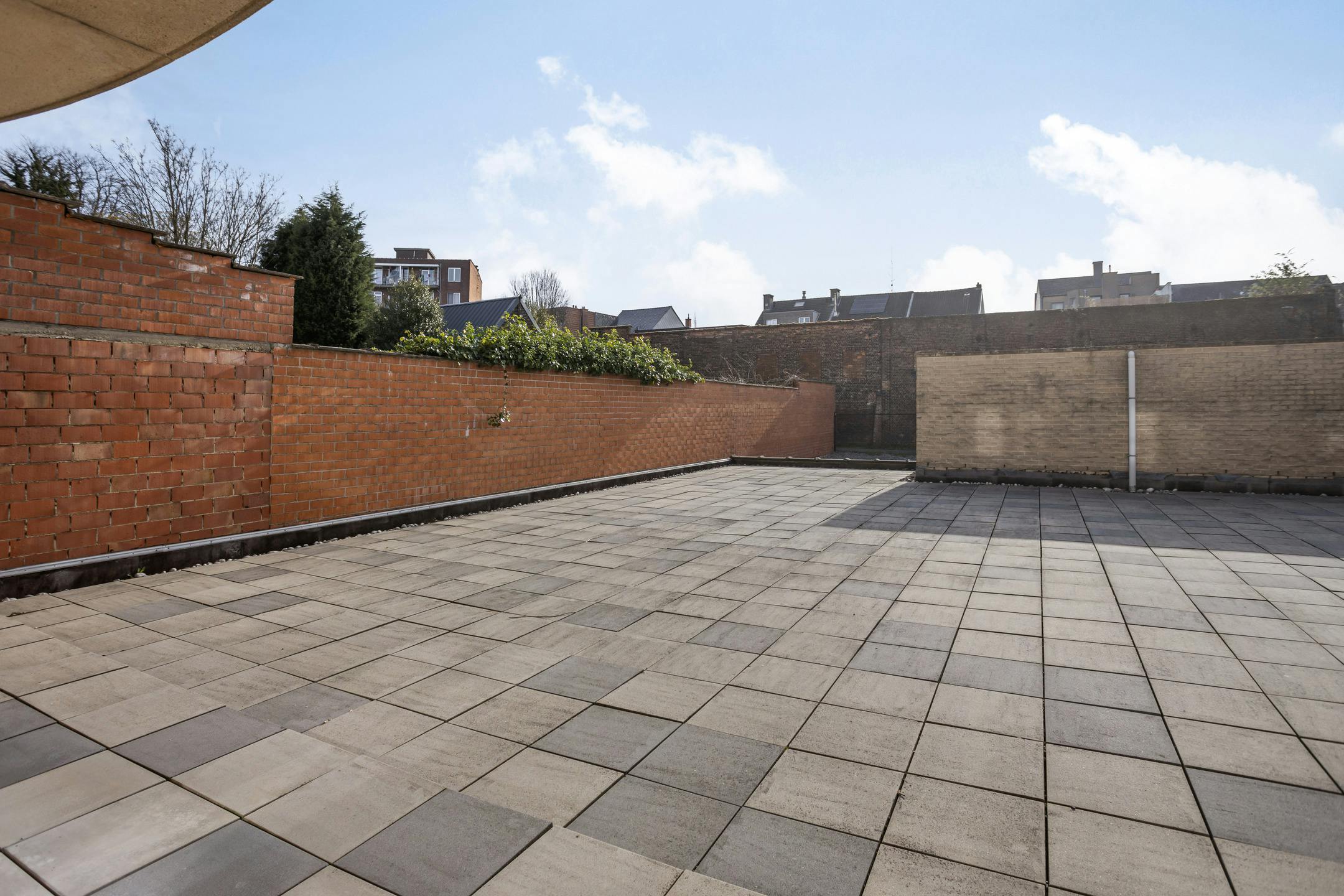 Gerenoveerd appartement met 3 slaapkamers in Boom foto 17