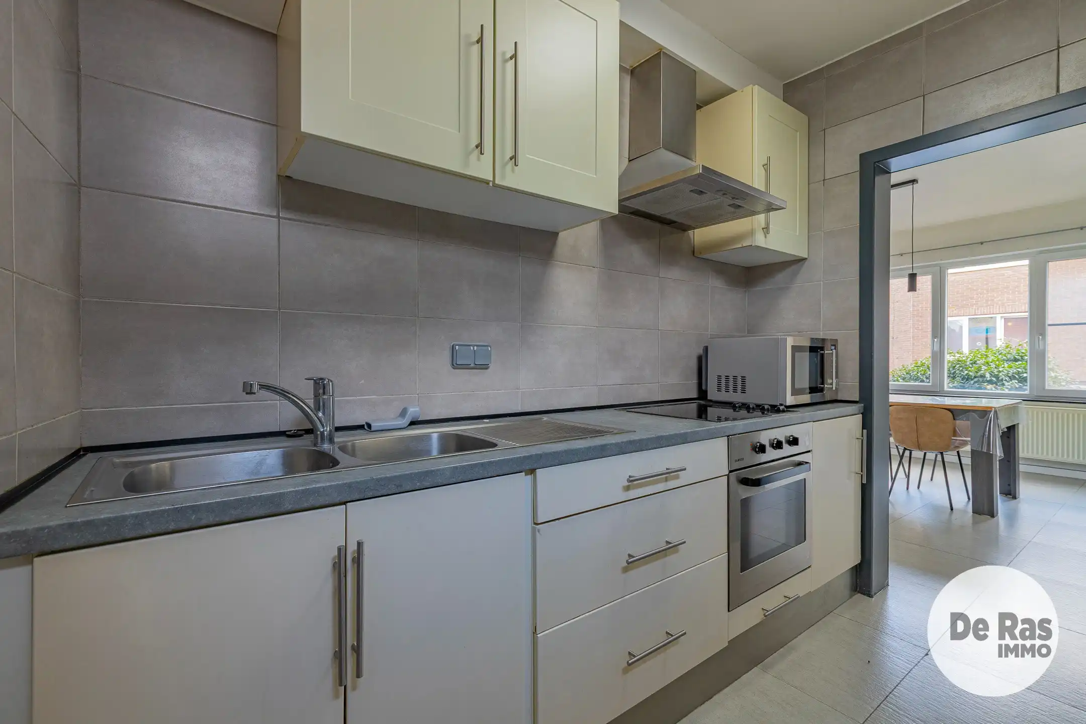 AALST - instapklaar appartement met 2 slpk in centrum Aalst! foto 5