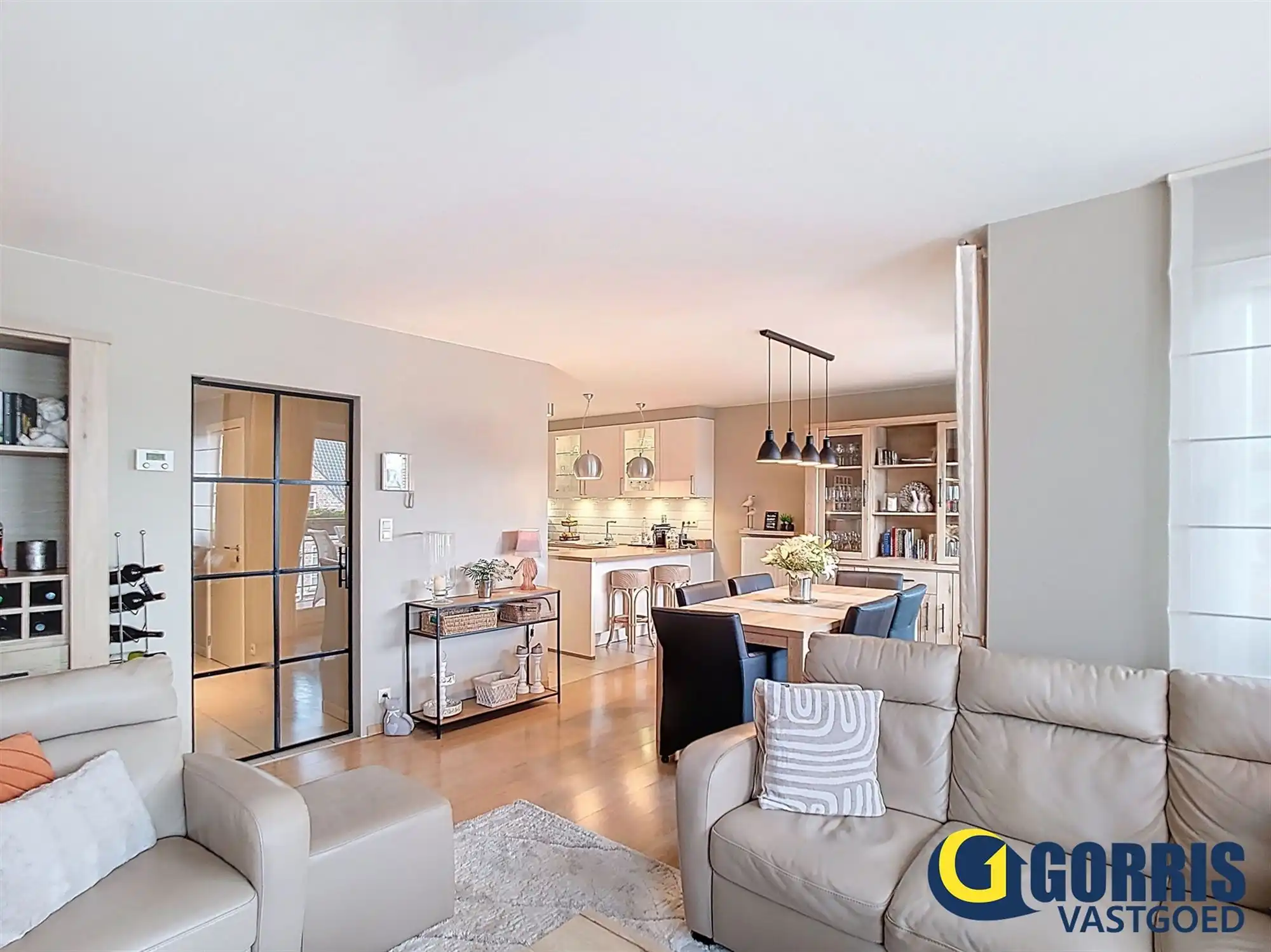 Verhuurd appartement met terras en gegarandeerd rendement in het centrum van Heist-op-den-Berg foto 5