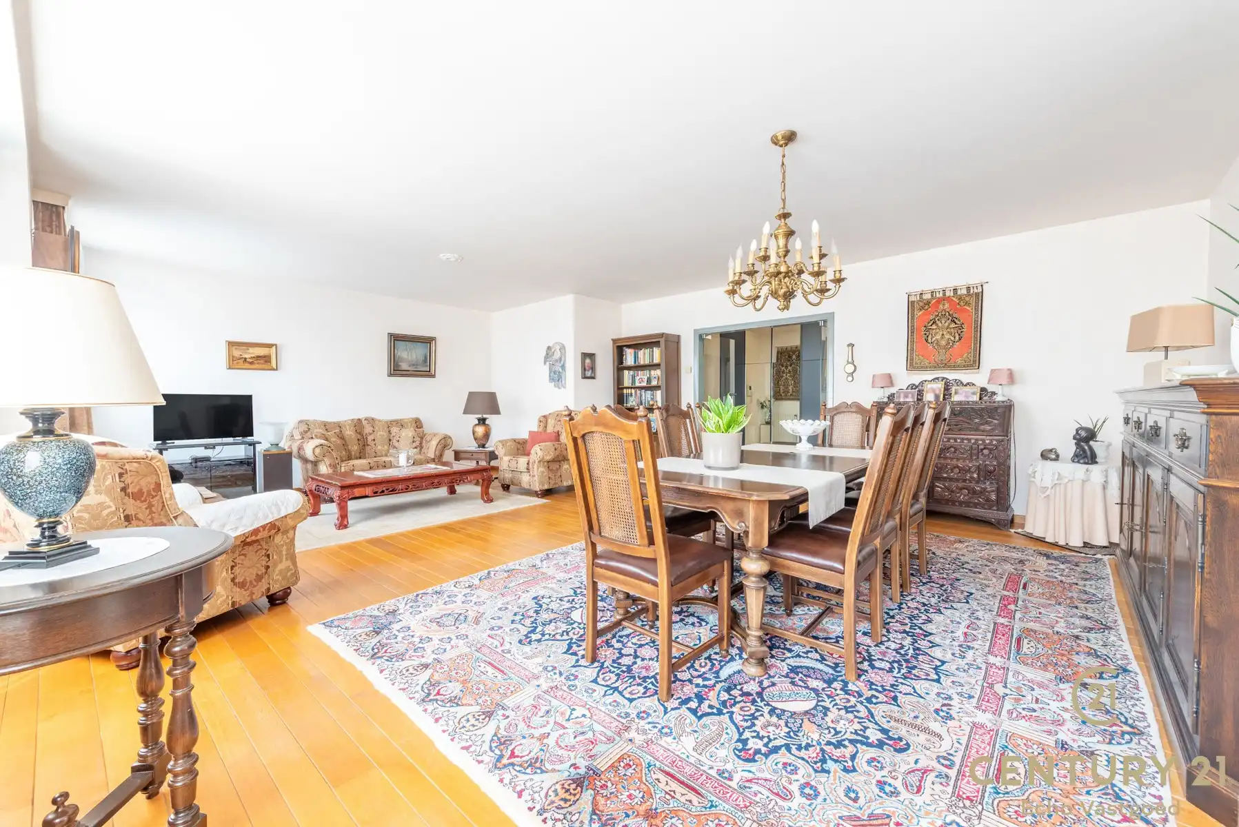 Ruim en energiezuinig appartement (161 m²) met garagebox foto 9