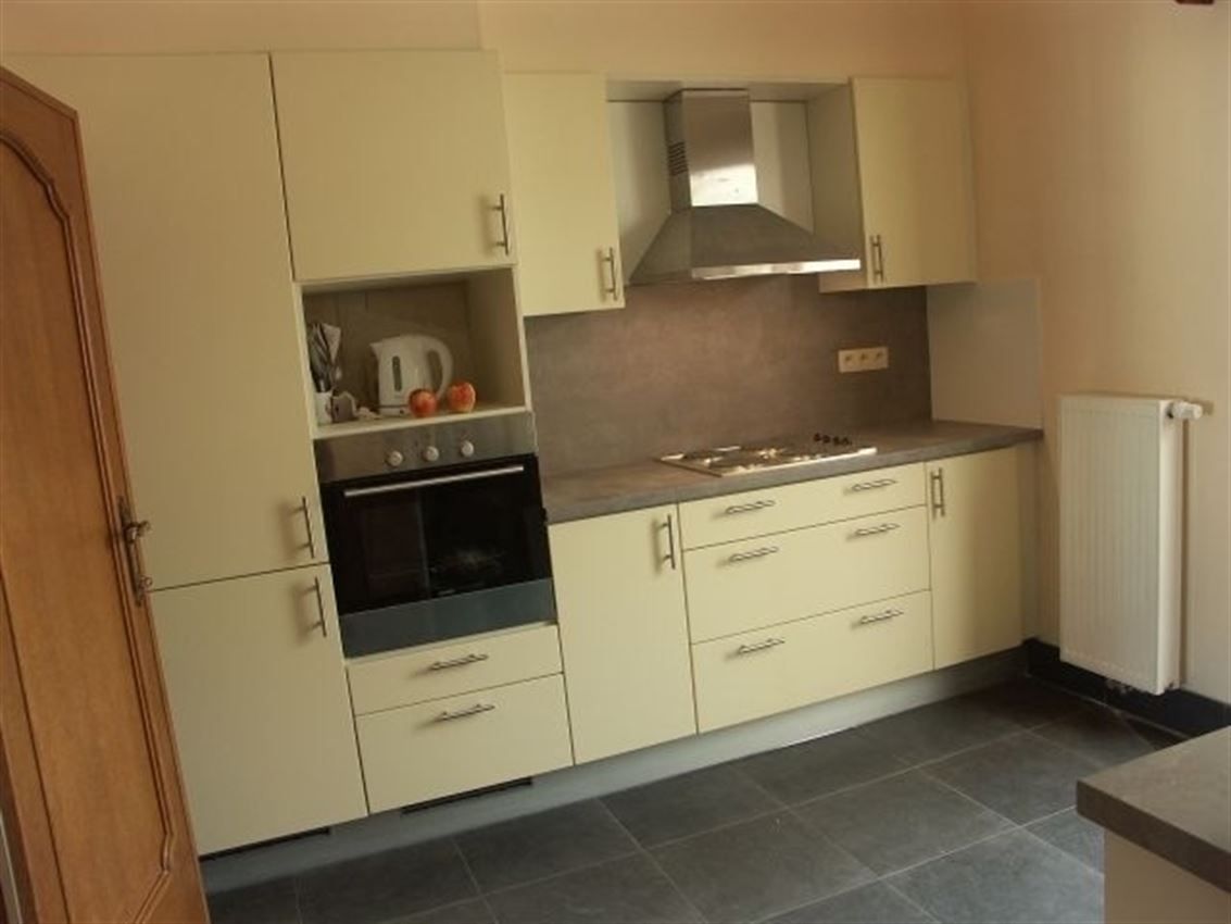 Opbrengsteigendom (handel & 4 app) op toplocatie foto 43