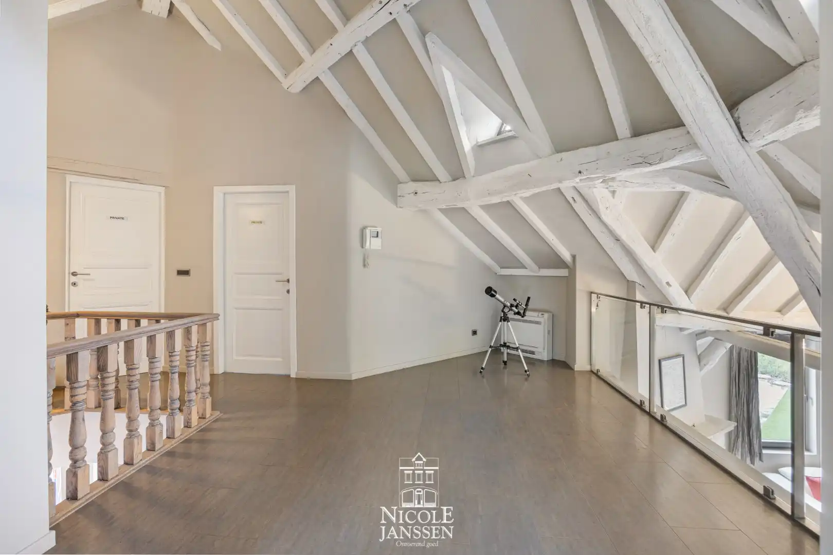 Exclusieve, authentieke villa  foto 17