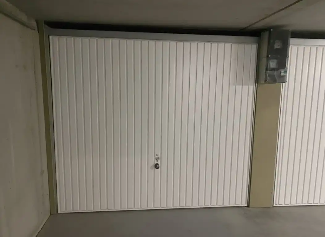 Garagebox te koop in M. Devriendtlaan  foto 2