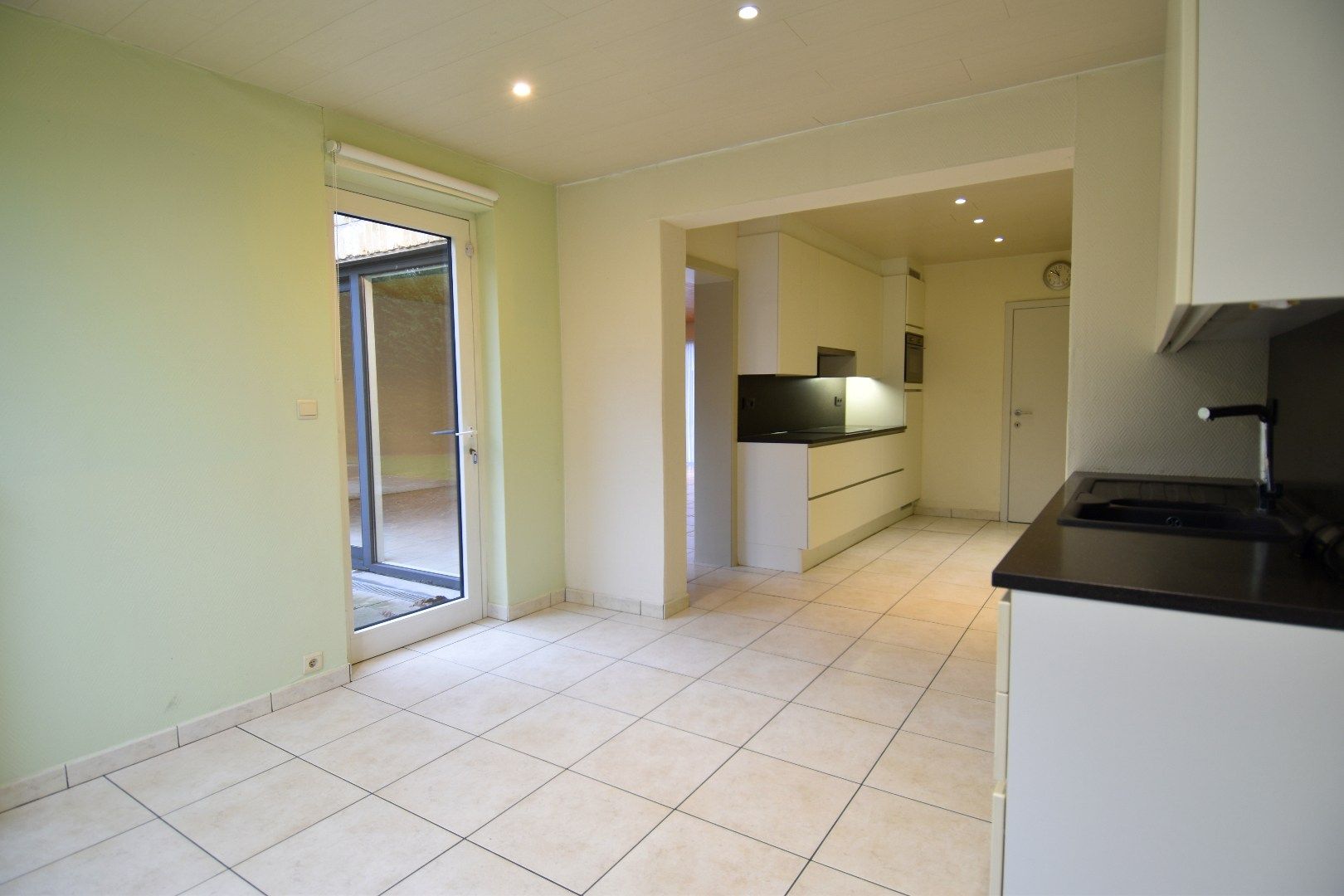 Landelijk wonen in alle comfort én met 4 slaapkamers te Sint-Eloois-Winkel foto 9