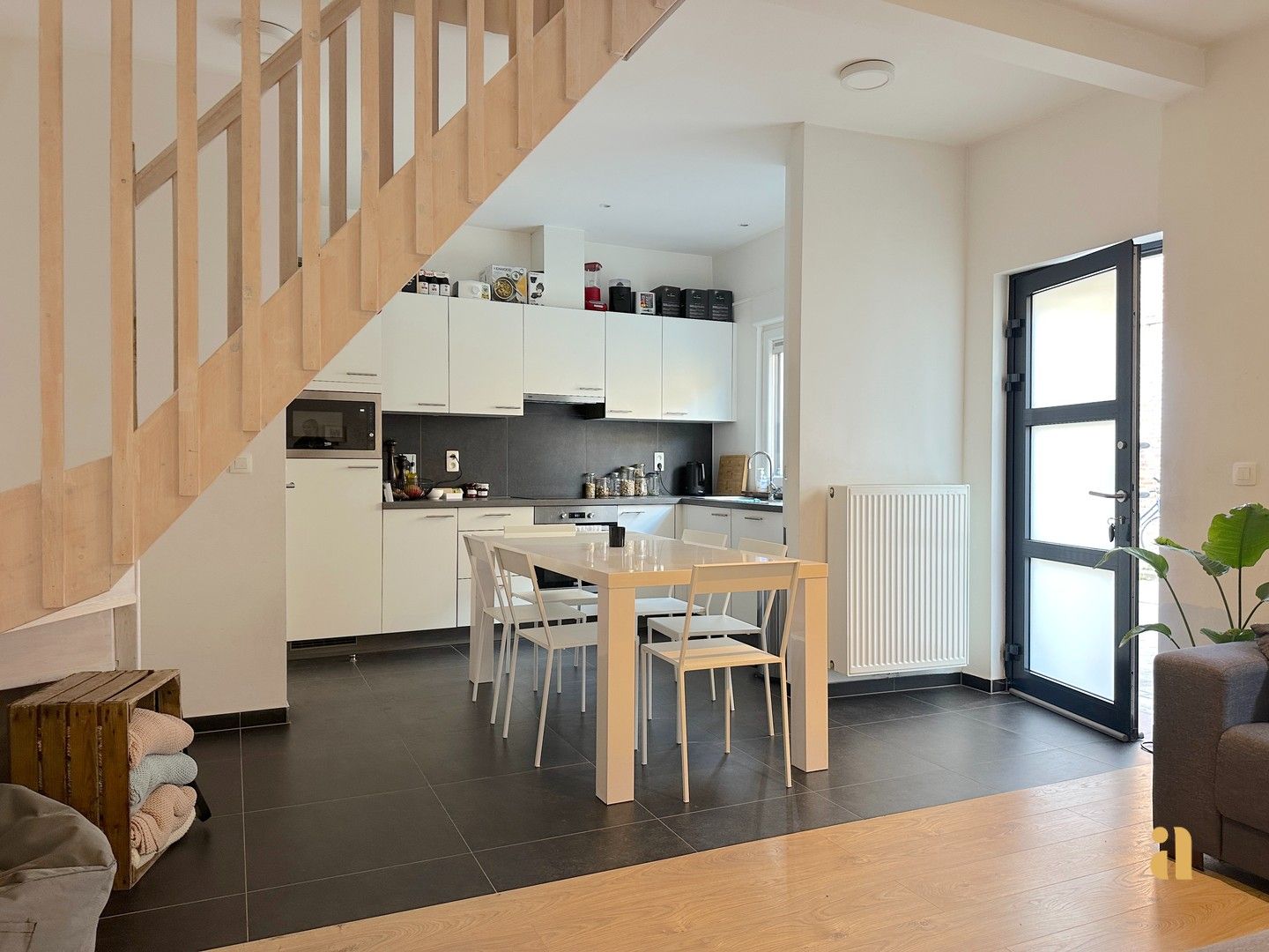 Lichtrijke woning in een gezellige leefstraat foto 5