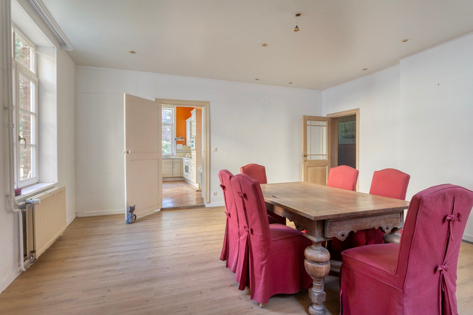 Een zeer ruime herenwoning te Edingen! foto 16