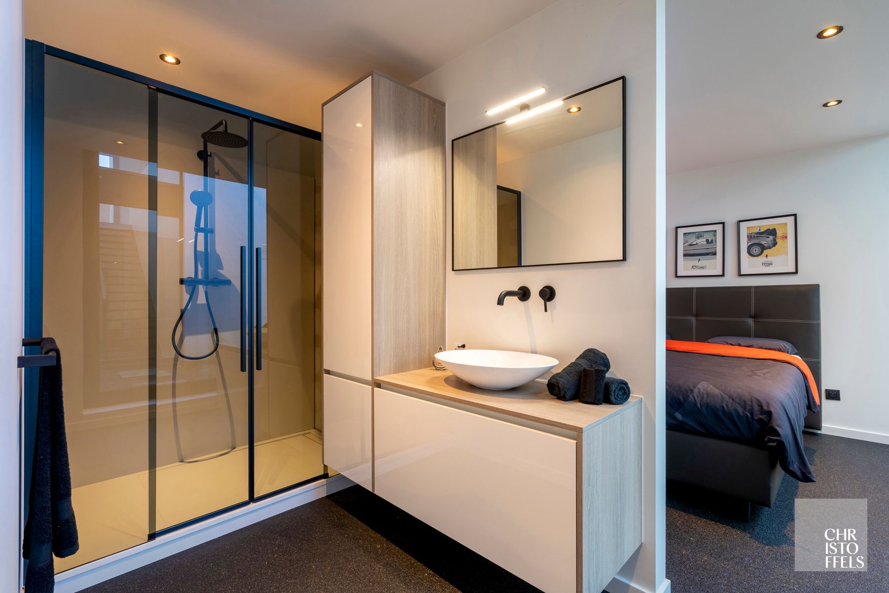 Multifunctioneel gebouw met 2 wooneenheden, kantoor en showroom op een perceel van 2.074 m²! foto 25