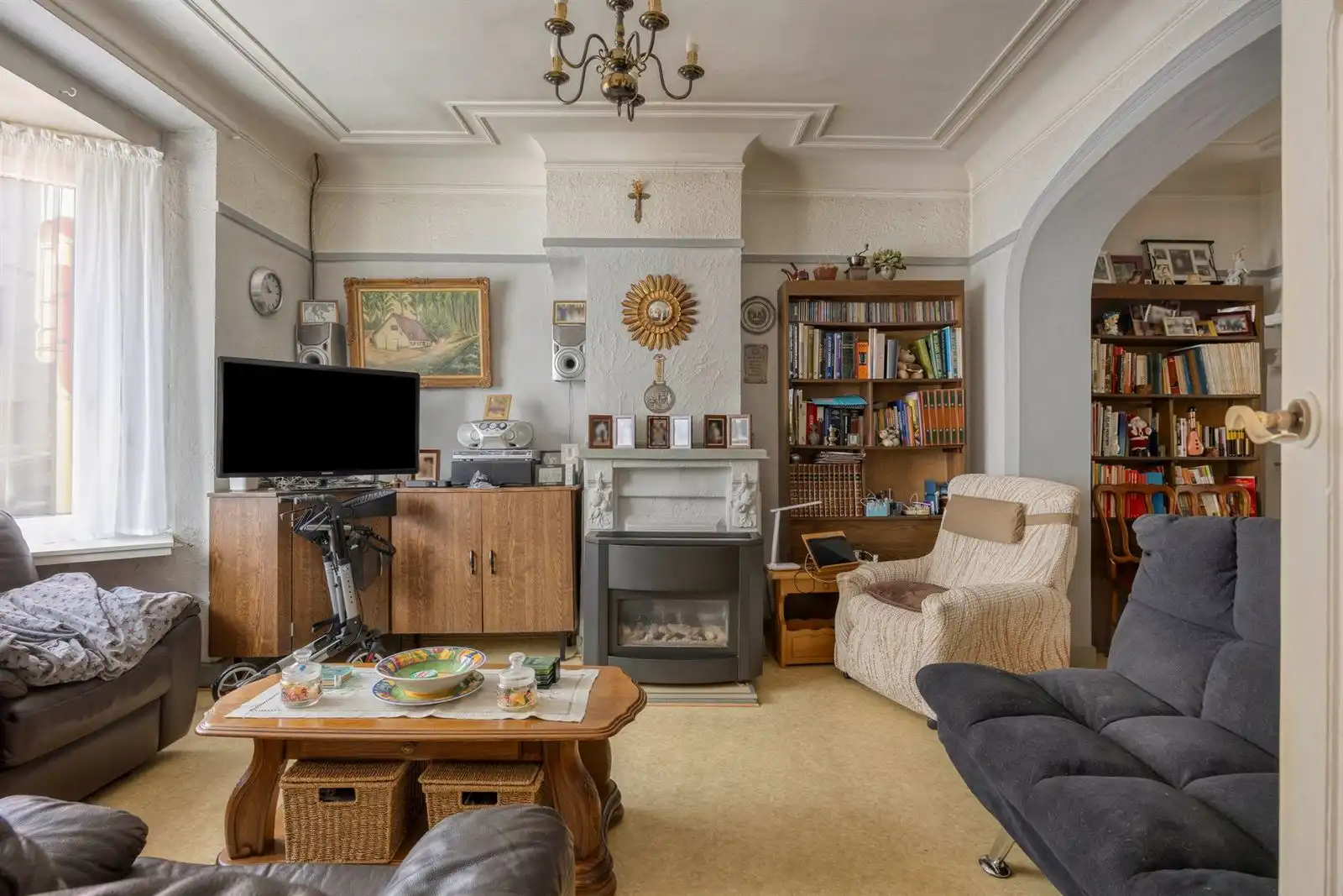 Ruime woning met tuin en inrichtbare zolder foto 6
