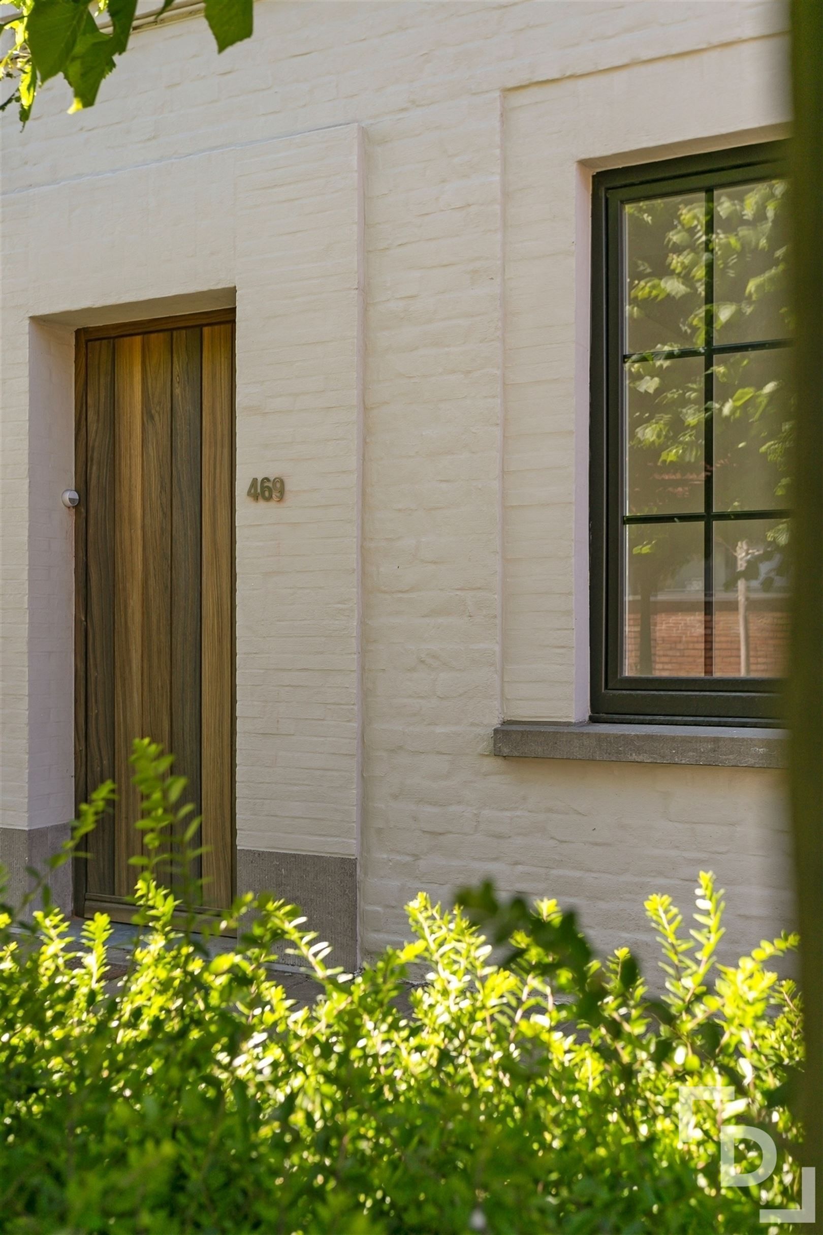 Instapklare rijwoning met uitgang achteraan foto 3