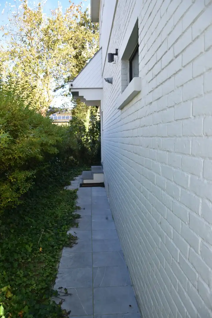 Charmante kustvilla, volledig gerenoveerd in een rustige buurt tussen Koksijde bad en Koksijde dorp. foto 3