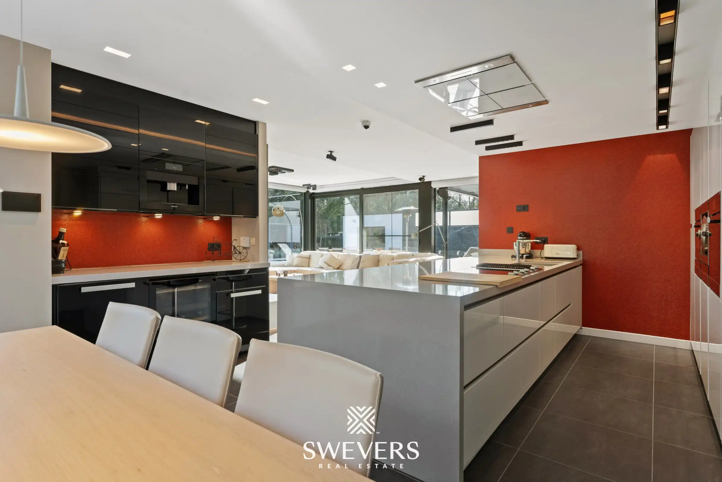 Exclusieve instapklare villa ( EPC B ) op uniek perceel ( 16a 91ca ) in de residentiële Bloemenwijk te Bolderberg foto 10