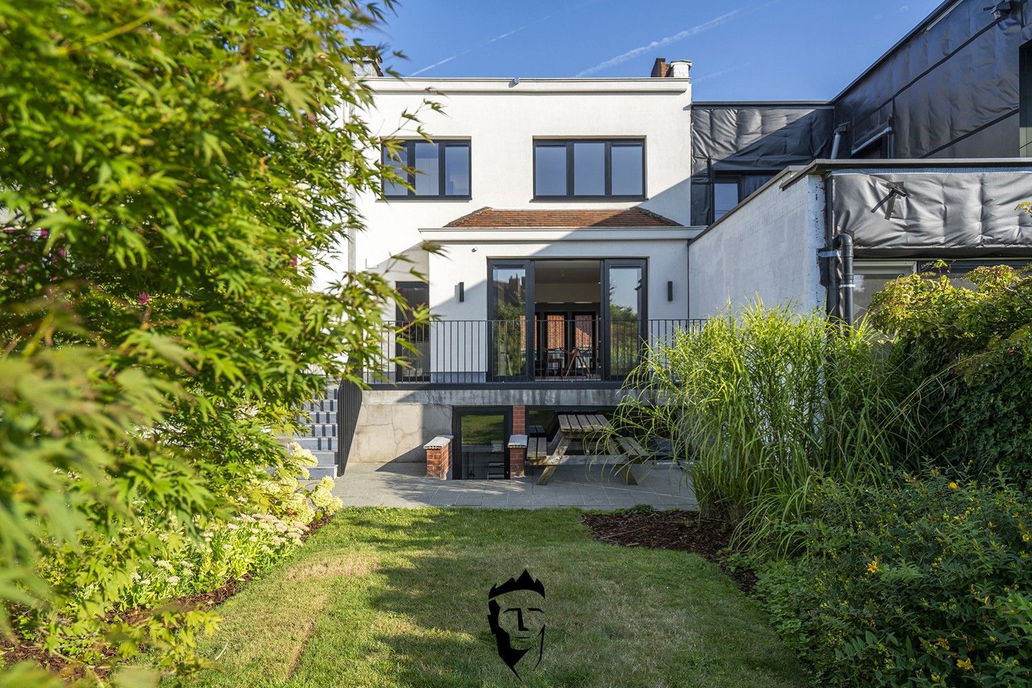 LUXUEUS WONEN foto 13