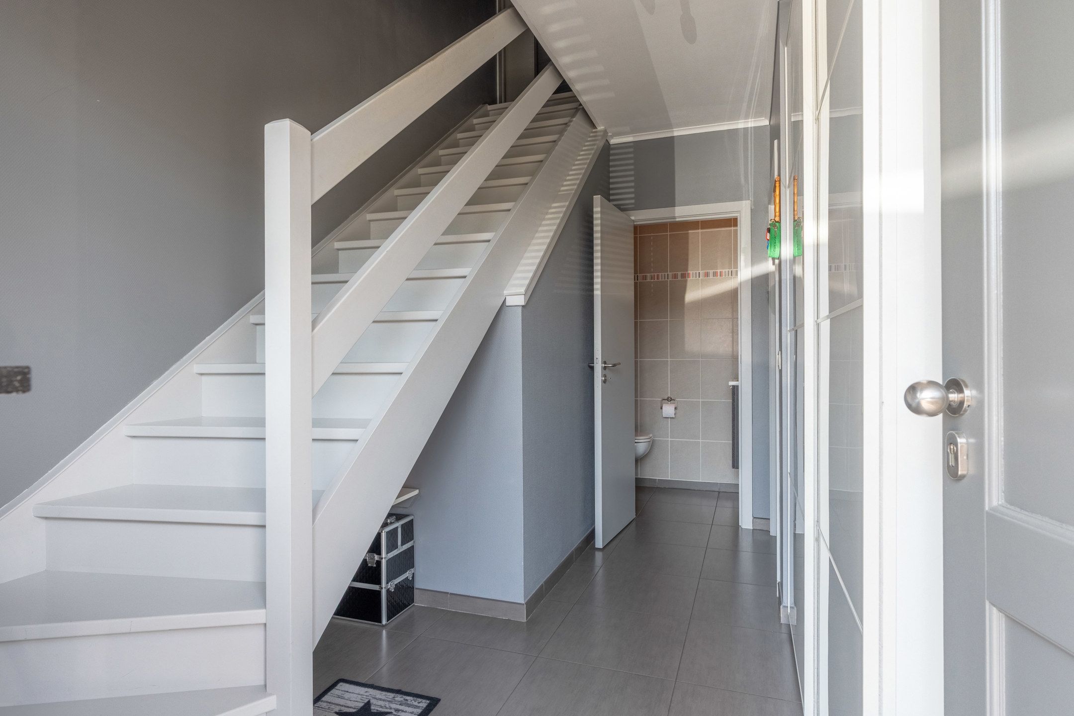 Instapklare woning met 3 grote slpks en garage foto 16
