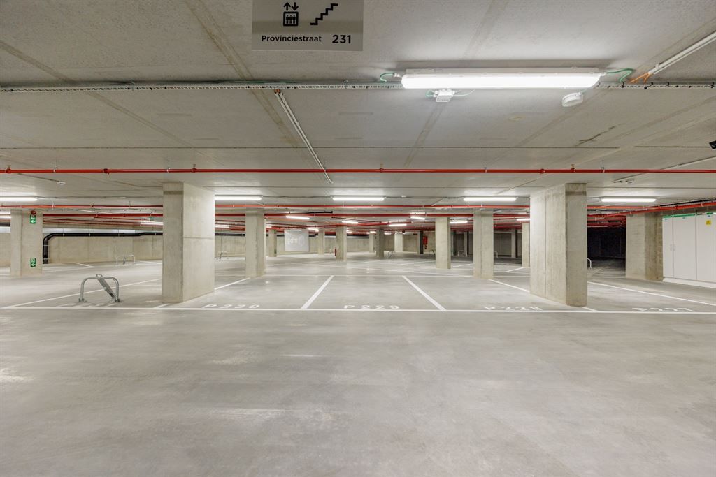 Nieuwbouwappartement met luxe terras foto 23