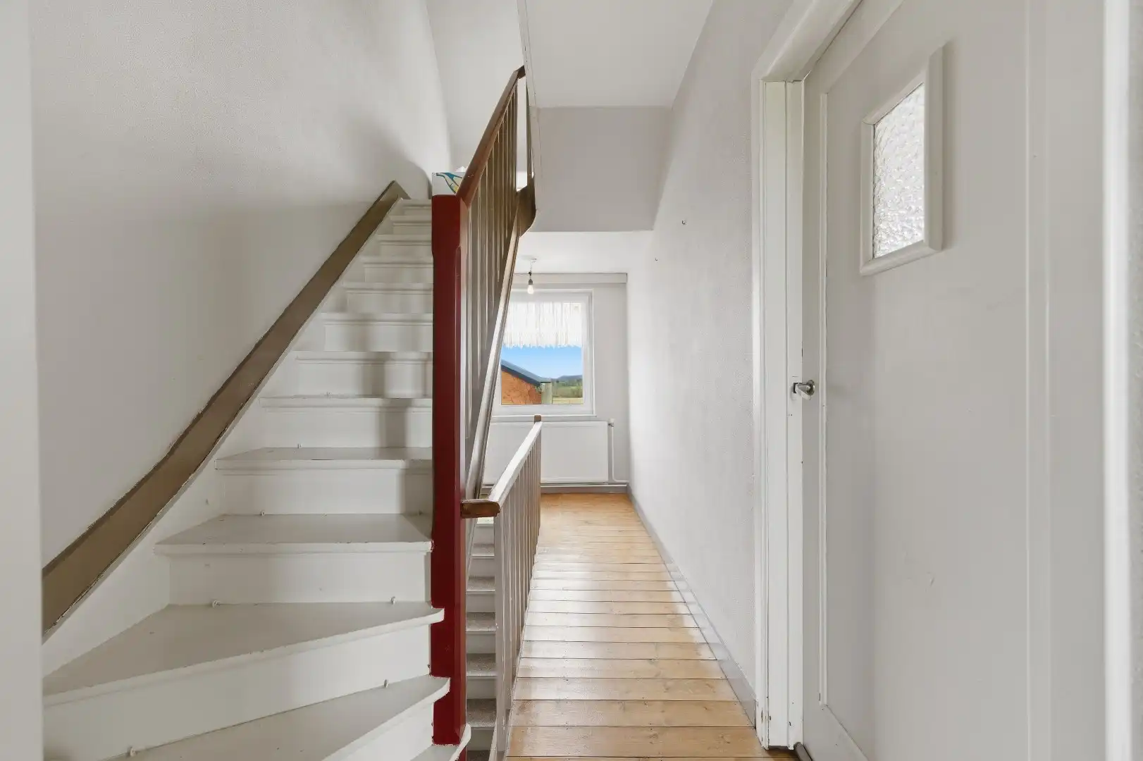 Instapklare rijwoning op een goede ligging in Tienen, met een prachtig zicht op de velden. foto 10