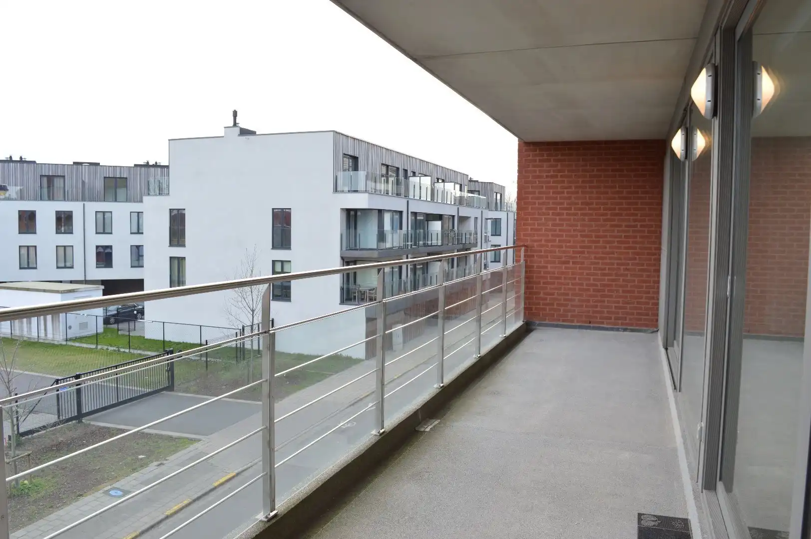Ruim instapklaar appartement met 3 slaapkamers en autostaanplaats te koop nabij centrum Harelbeke foto 12