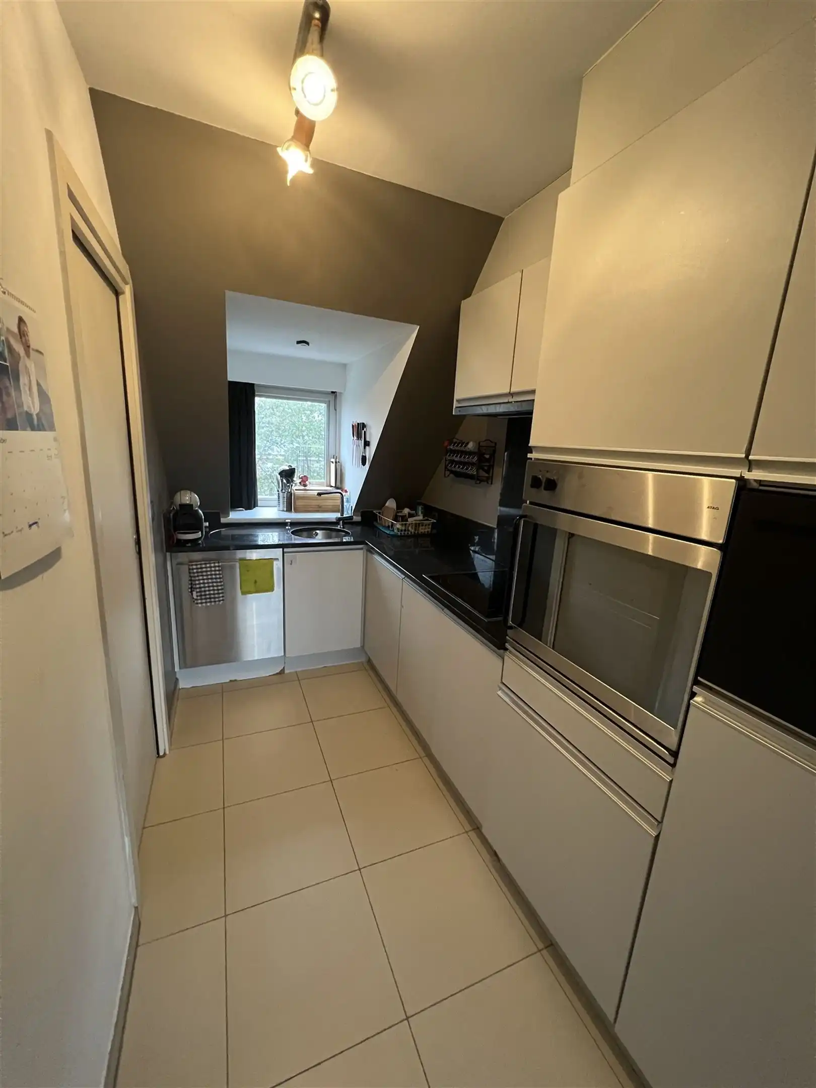 Appartement met 2 slaapkamers en terras. foto 2