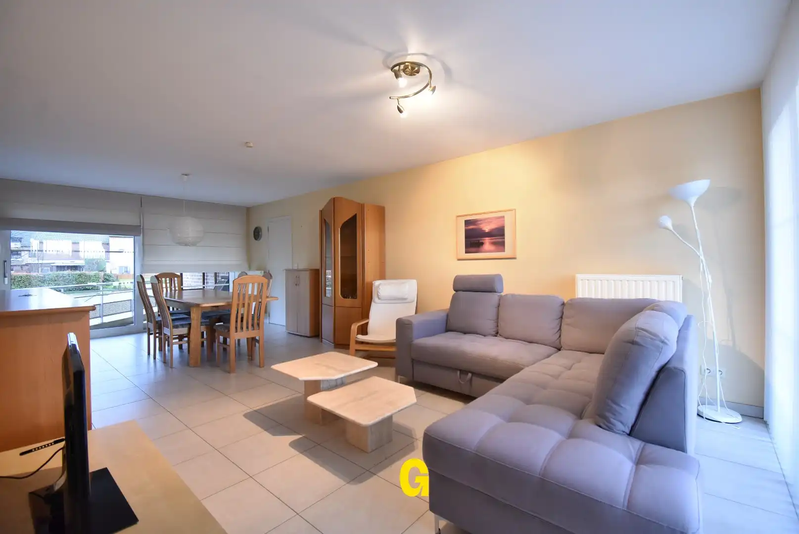 Ruim en degelijk appartement met twee slaapkamers, garage en kelderberging foto 6