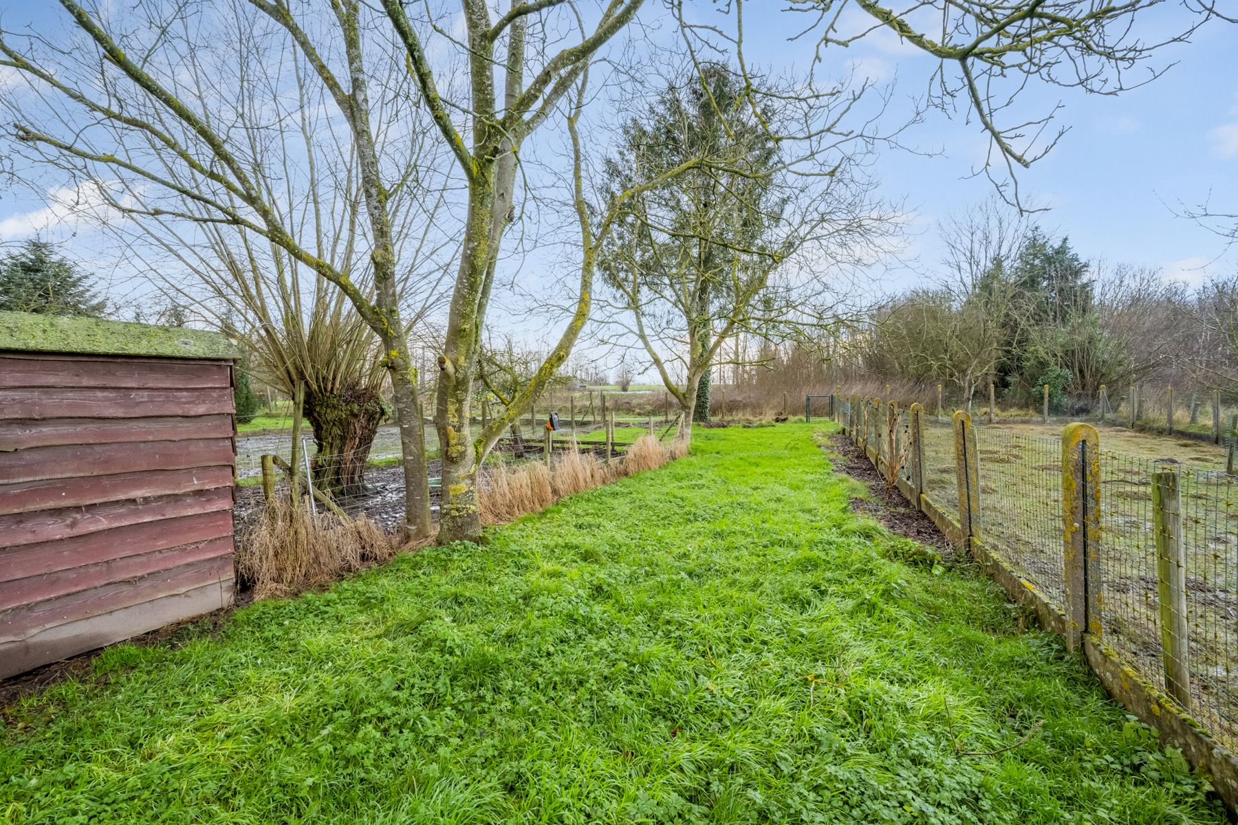 Gerenoveerde open bebouwing te koop in Moerbeke met 4 slpks foto 20