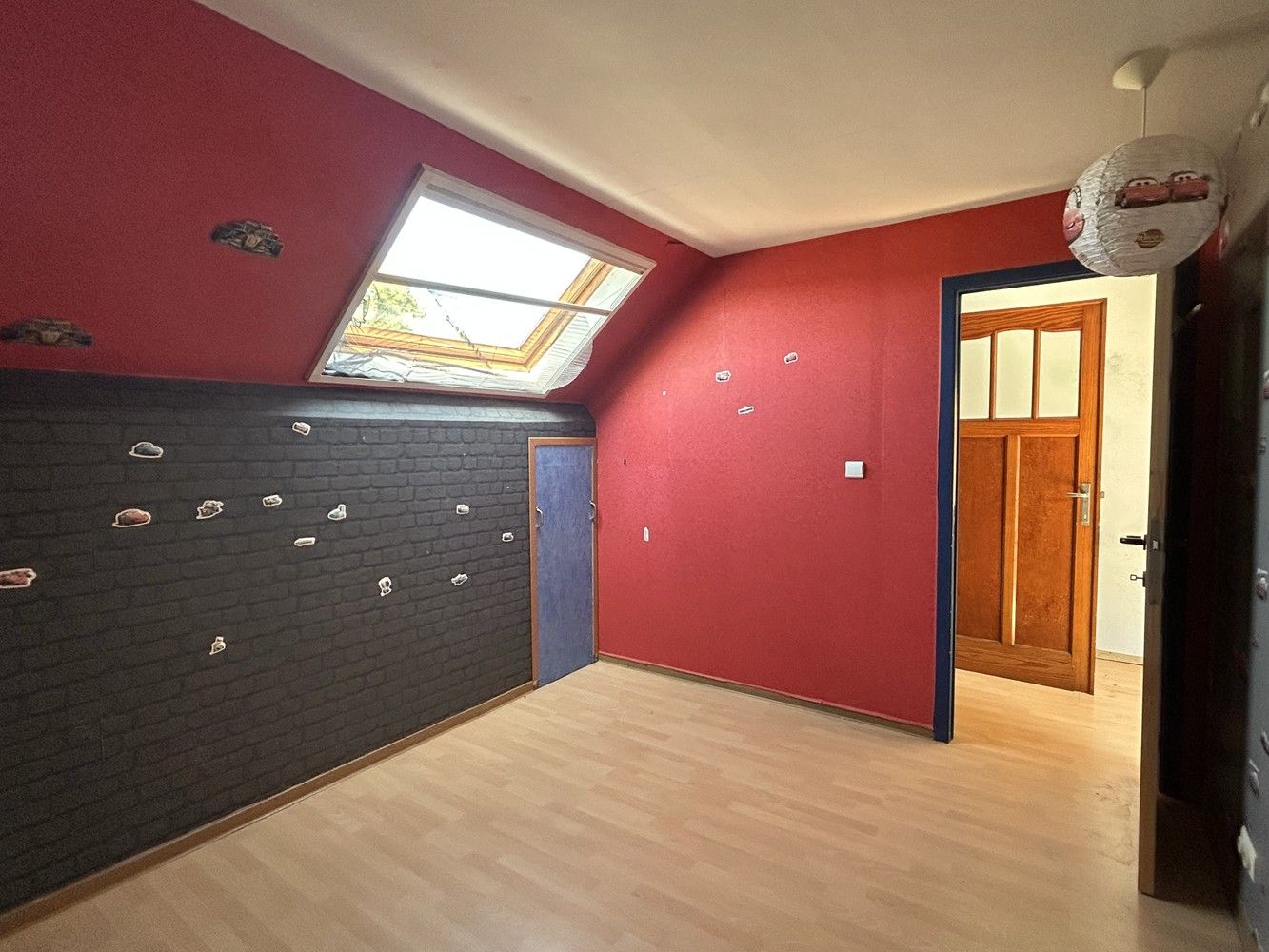 Ruime te renoveren woning met grote tuin en garage op gunstige locatie foto 16