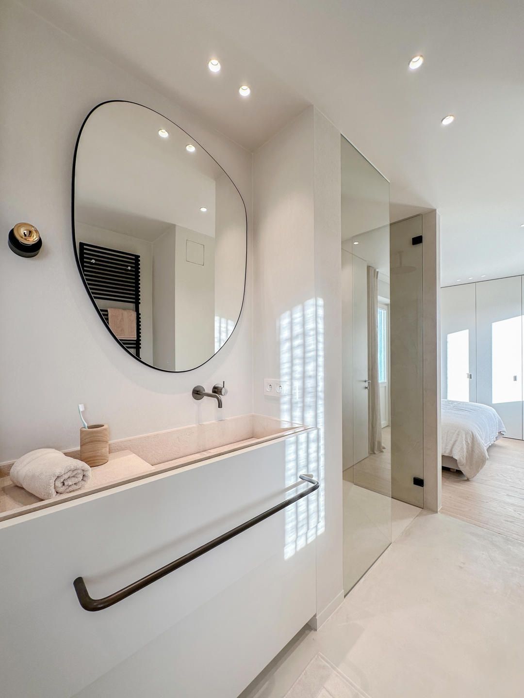 Uitzonderlijk mooi, tijdloos GERENOVEERD 4-slpk. appartement foto 10