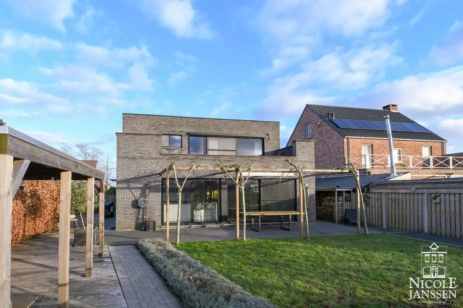 Energiezuinig modern huis met fantastisch vrij uitzicht foto 31