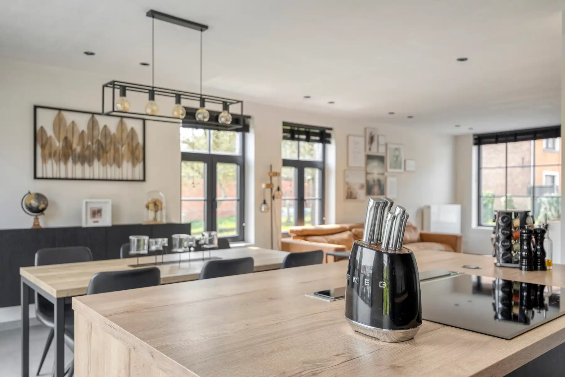 Smaakvolle nieuwbouwwoning op toplocatie met ruime oprit  foto 12