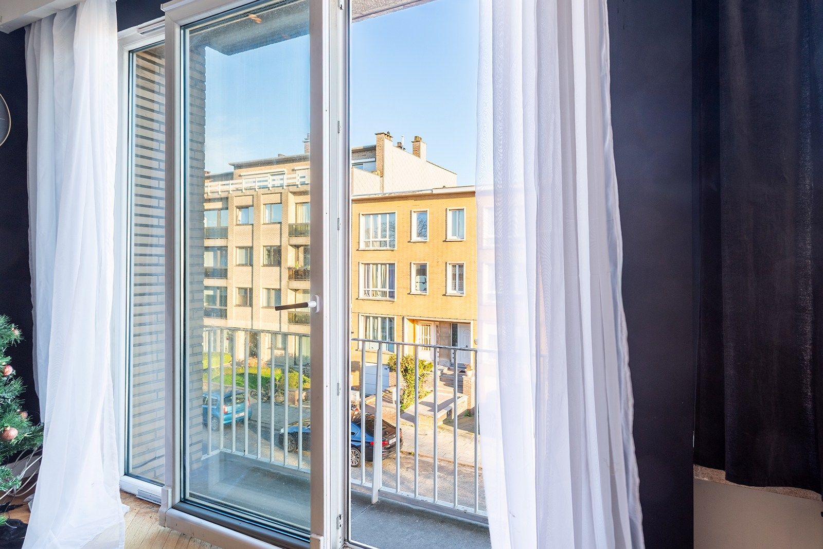 Lichtrijk appartement nabij Te Boelaerpark foto 6