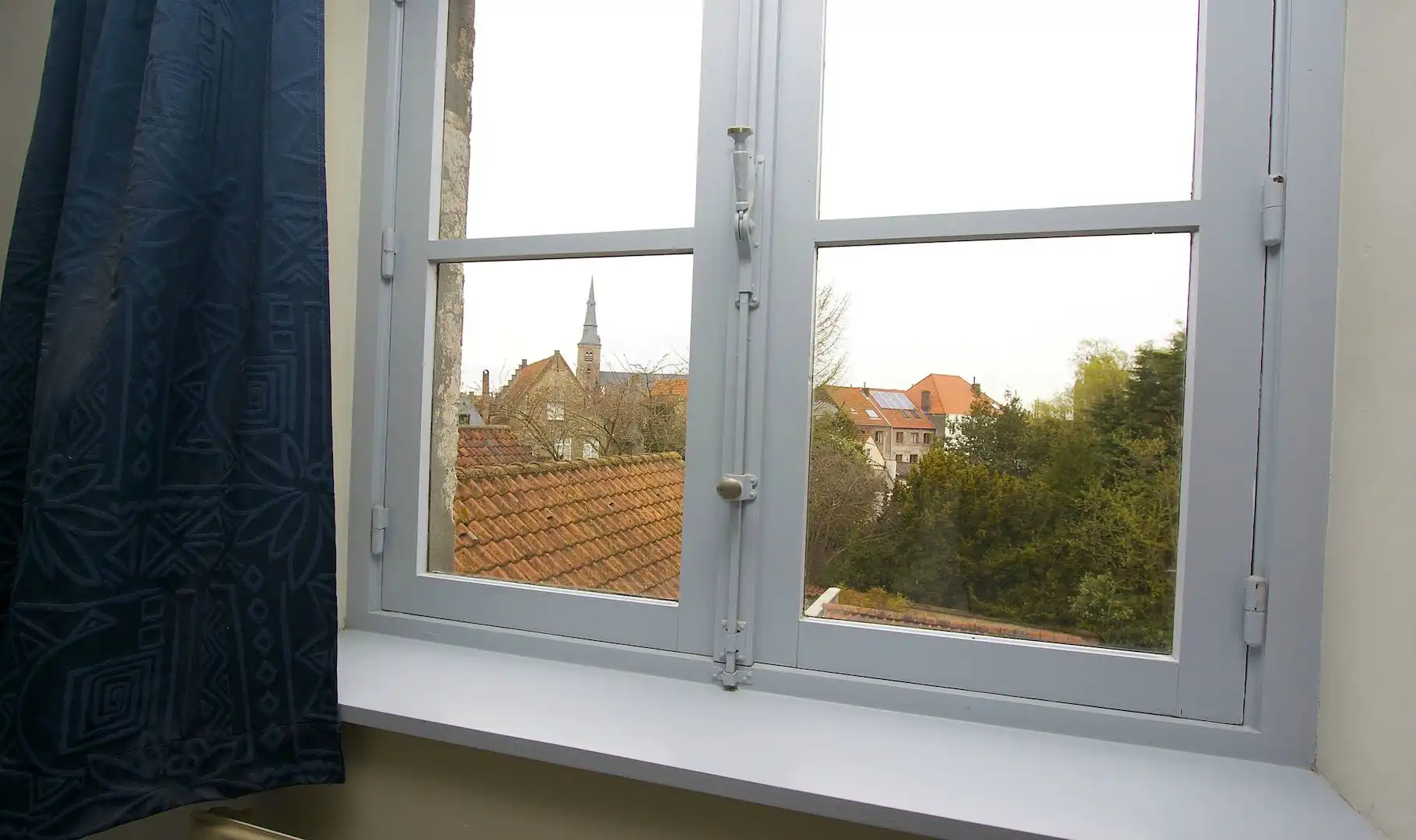 Charmant appartement op de 2de  verdiep van een herenhuis, gelegen in het hart van Brugge. foto 12