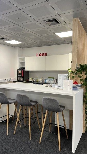 Kantoorruimte te huur vlakbij station van Mechelen foto 16