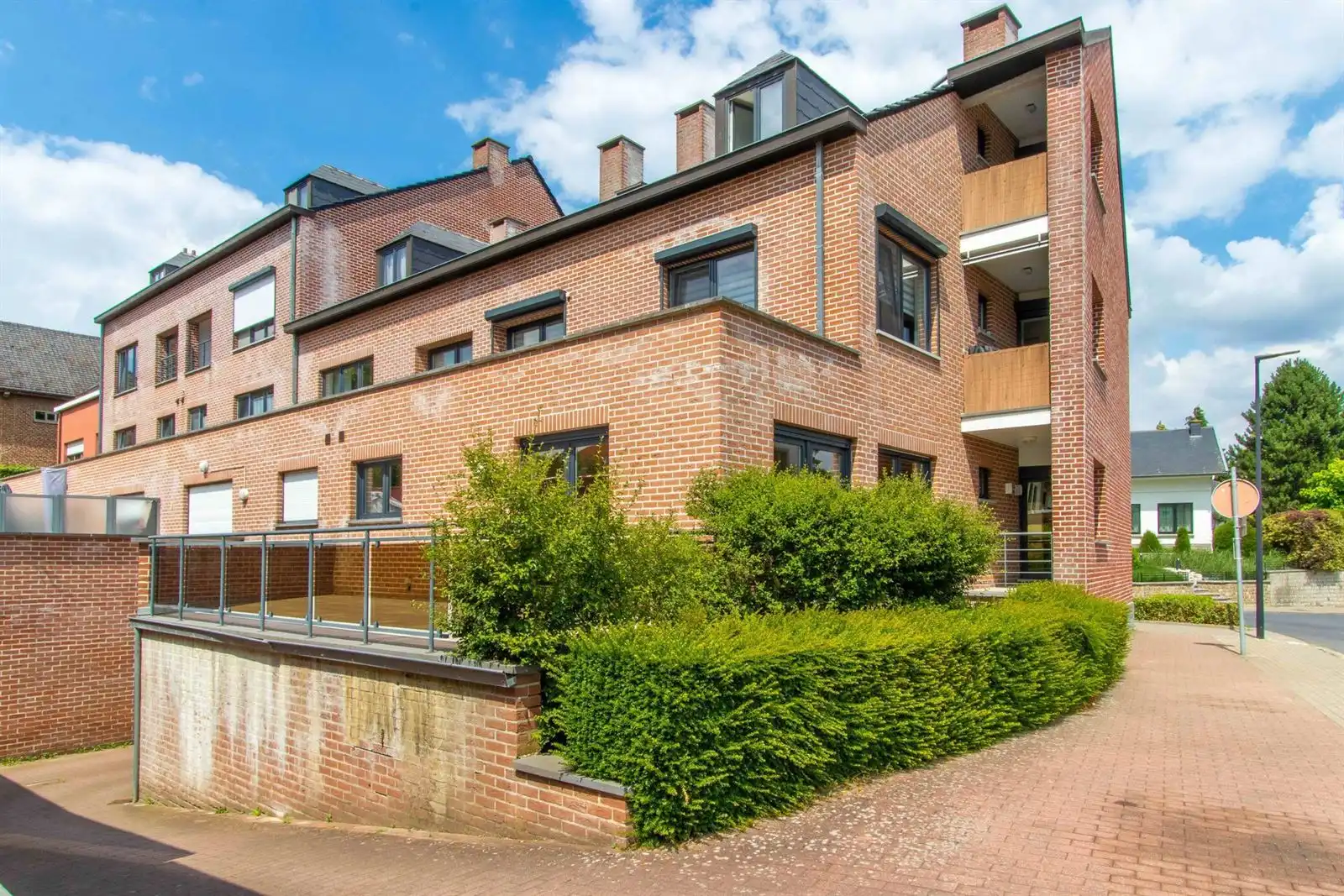 Gelijkvloers appartement centrum Sint-Pieters-Leeuw foto 3