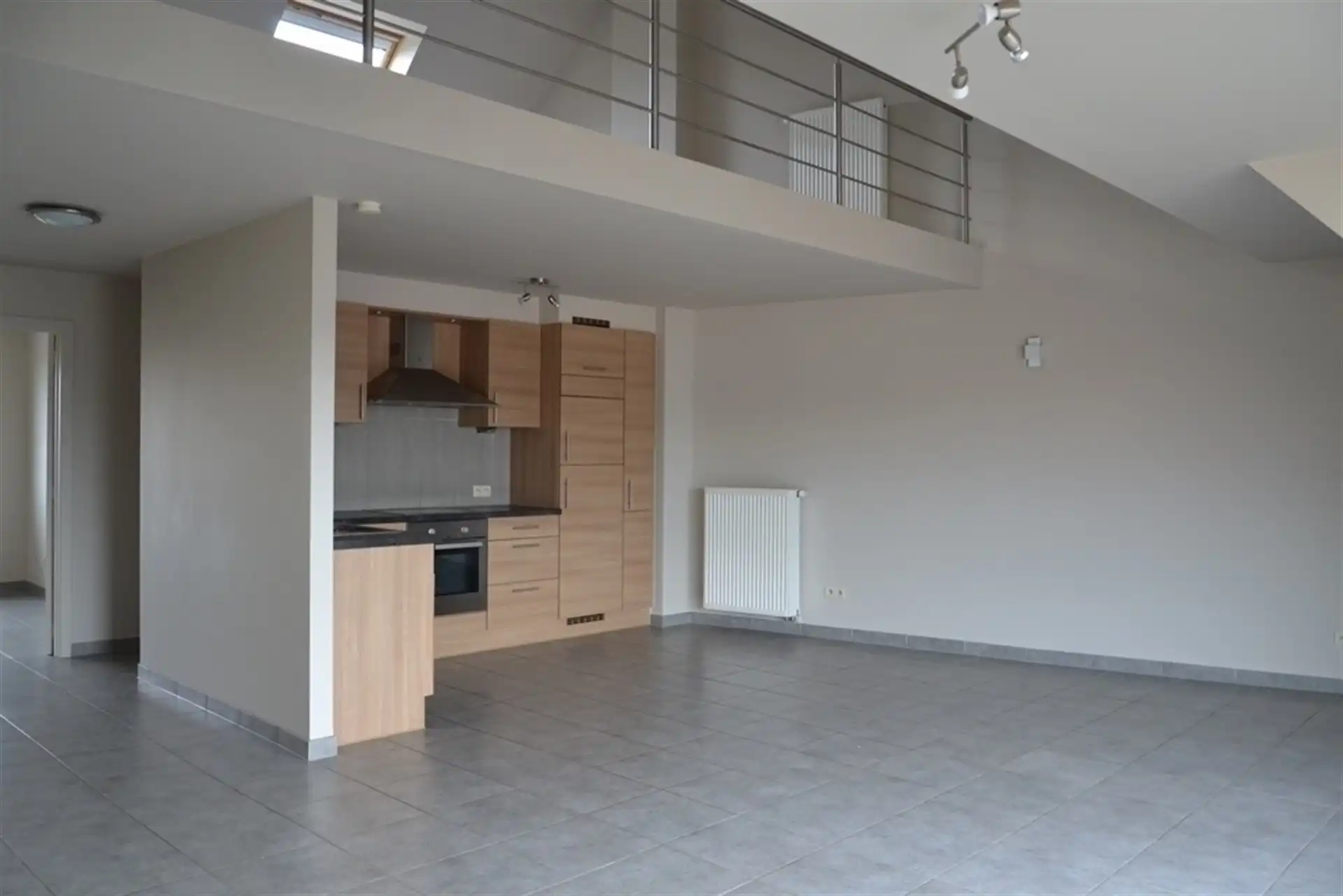 Instapklaar ruim en energiezuinig appartement met zuidgericht terras en garage foto 7