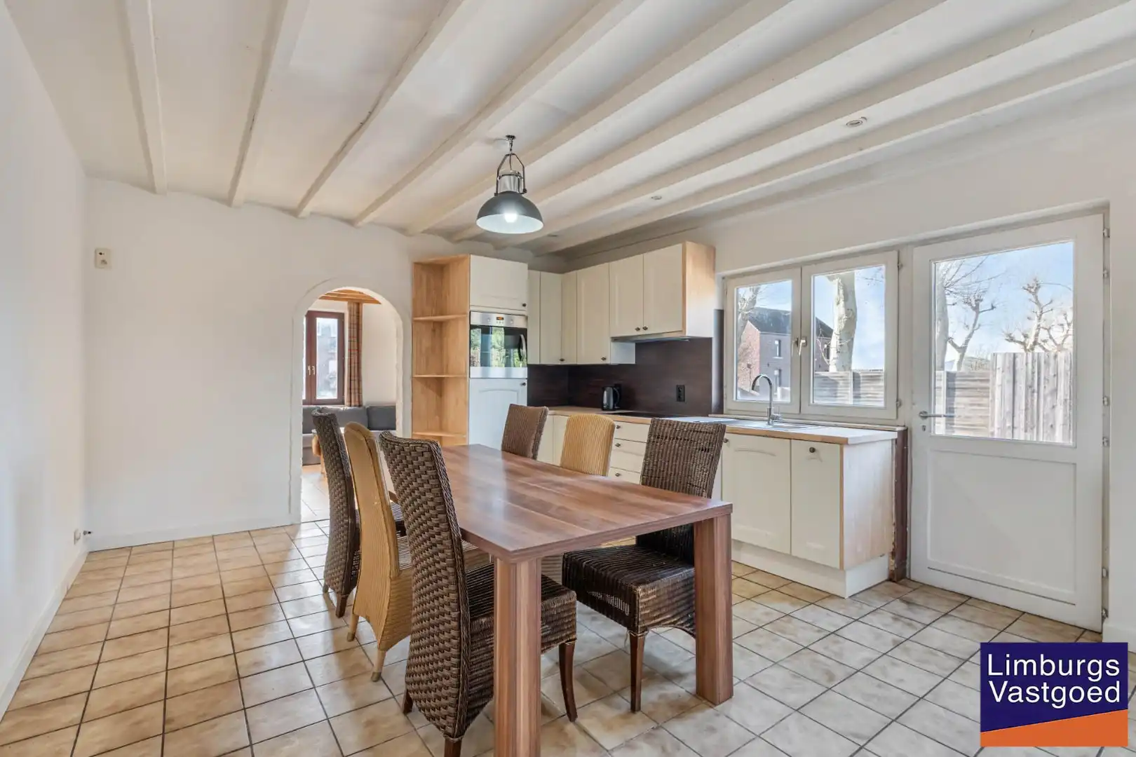 Instapklare woning met ruime loods/werkplaats, 11a 77ca foto 23