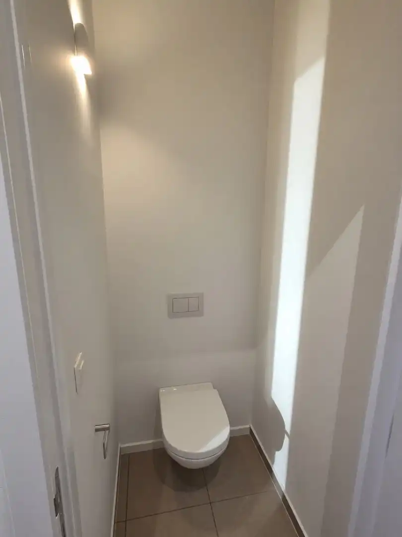 Gerenoveerde woning met tuin en parkeerplaats - 1 slaapkamer.  foto 10