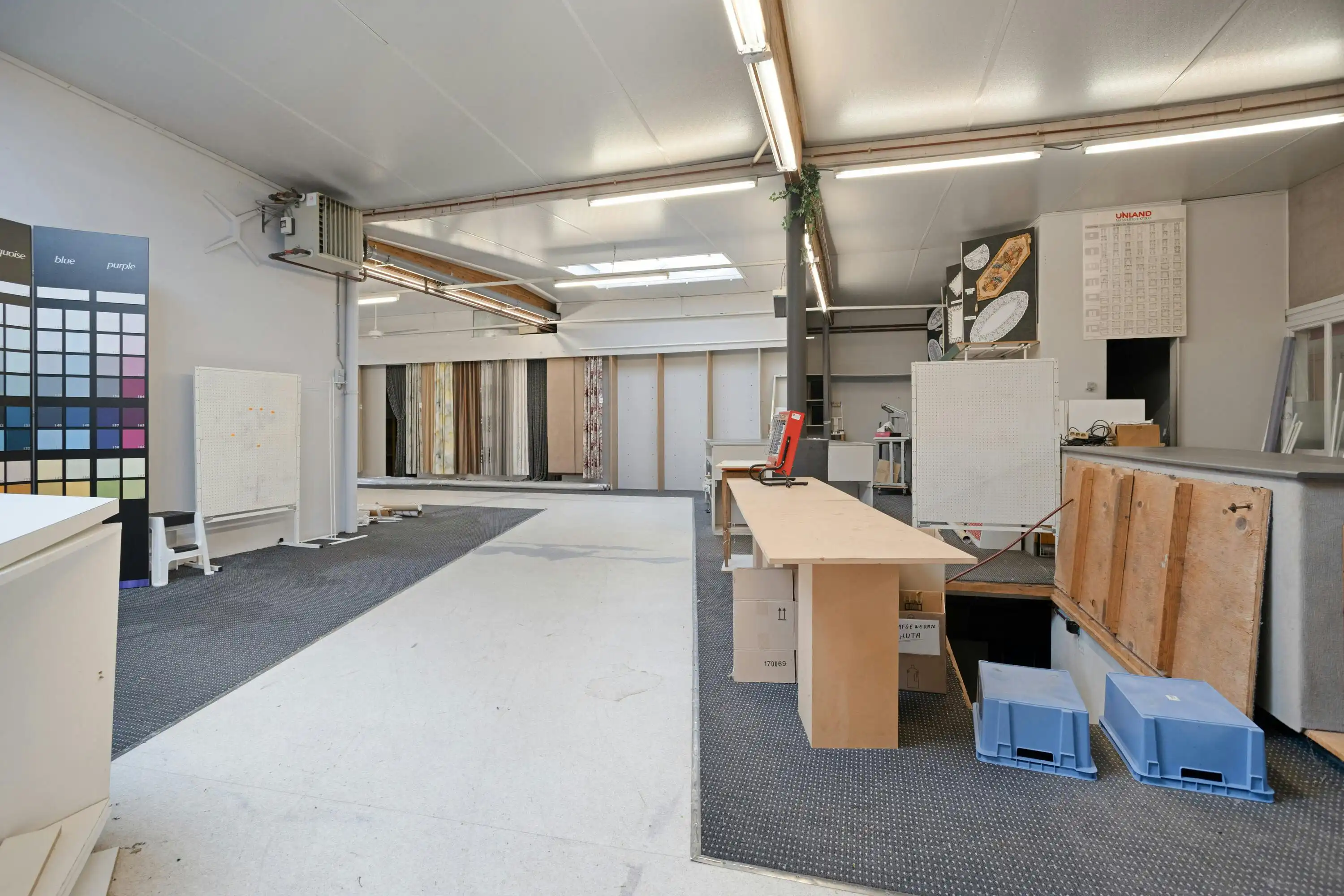 Ruim karaktervol huis van ca. 262 m² te Izegem. foto 13